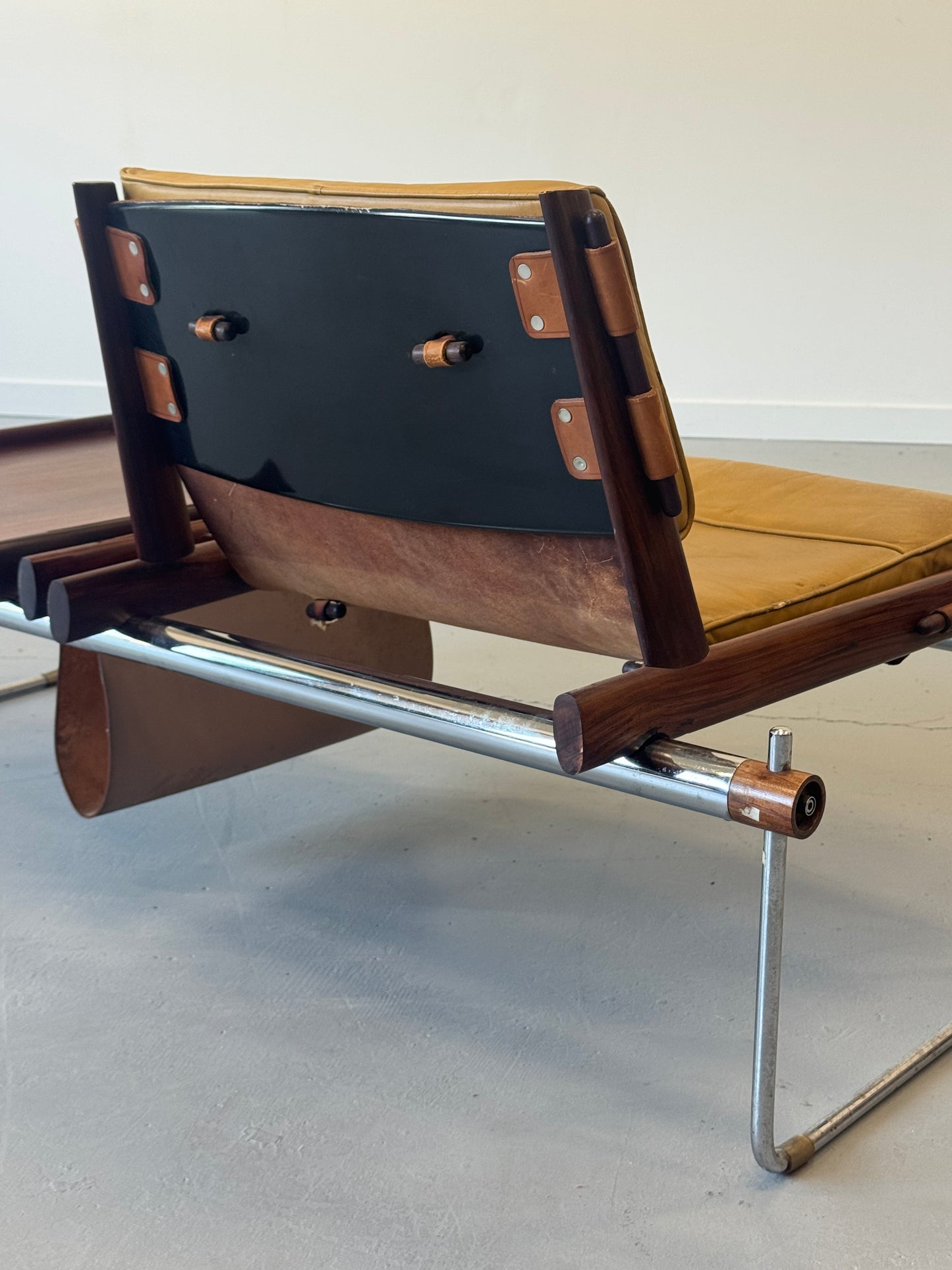 1960s MP-123 Modular Bench by Percival Lafer for Lafer in rosewood and original leather