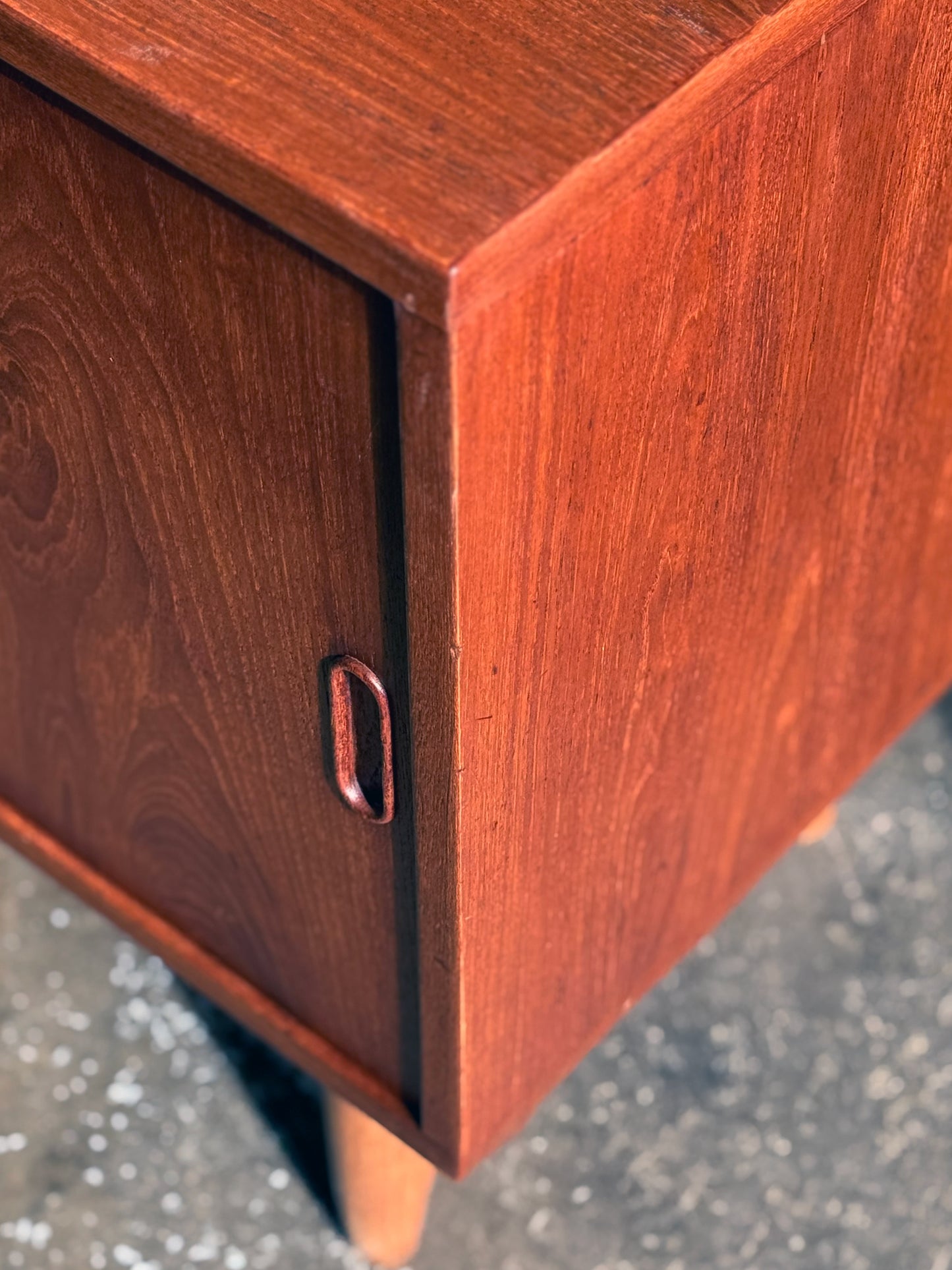 1960s Danish small-scale credenza in teak and oak legs