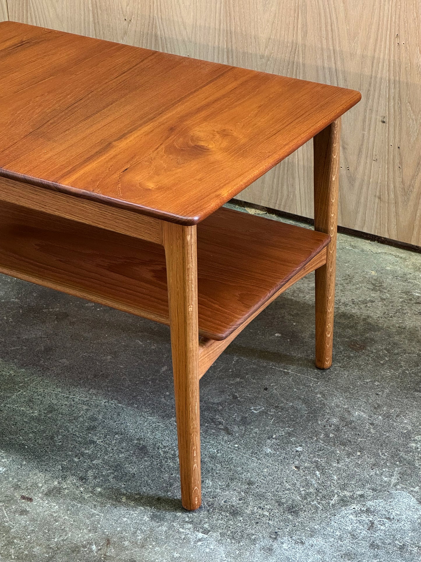 1960s JH566A Side Table by Hans J. Wegner for Johannes Hansen in teak and solid oak