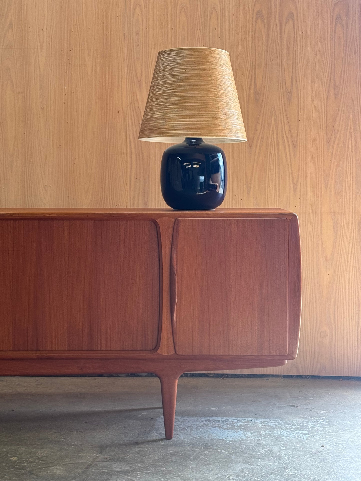 1960s Table Lamp by Lotte & Gunnar Bostlund in blue ceramic and original fiberglass shade
