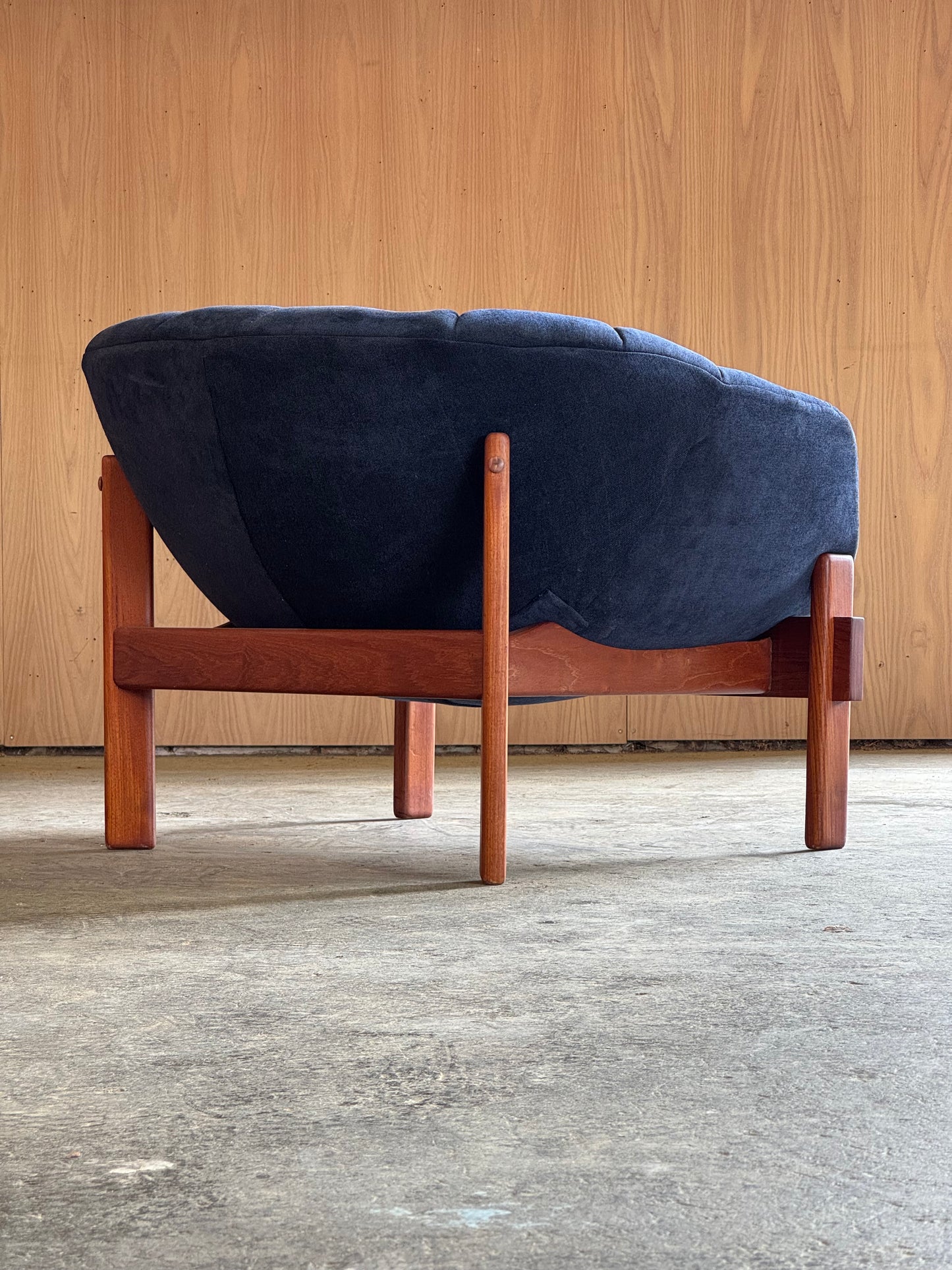 1960s Pod Chair by R. Huber in teak and fabric