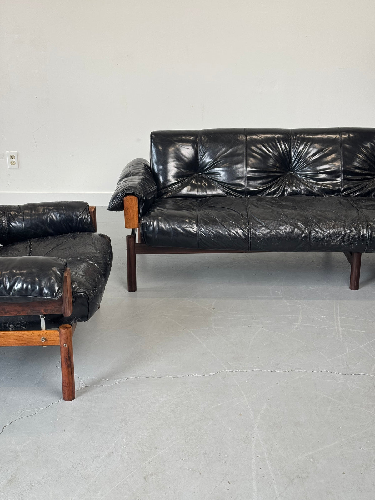 1960s MP-13 Four-Seat Sofa by Percival Lafer in Original Black Leather and Brazilian Rosewood.