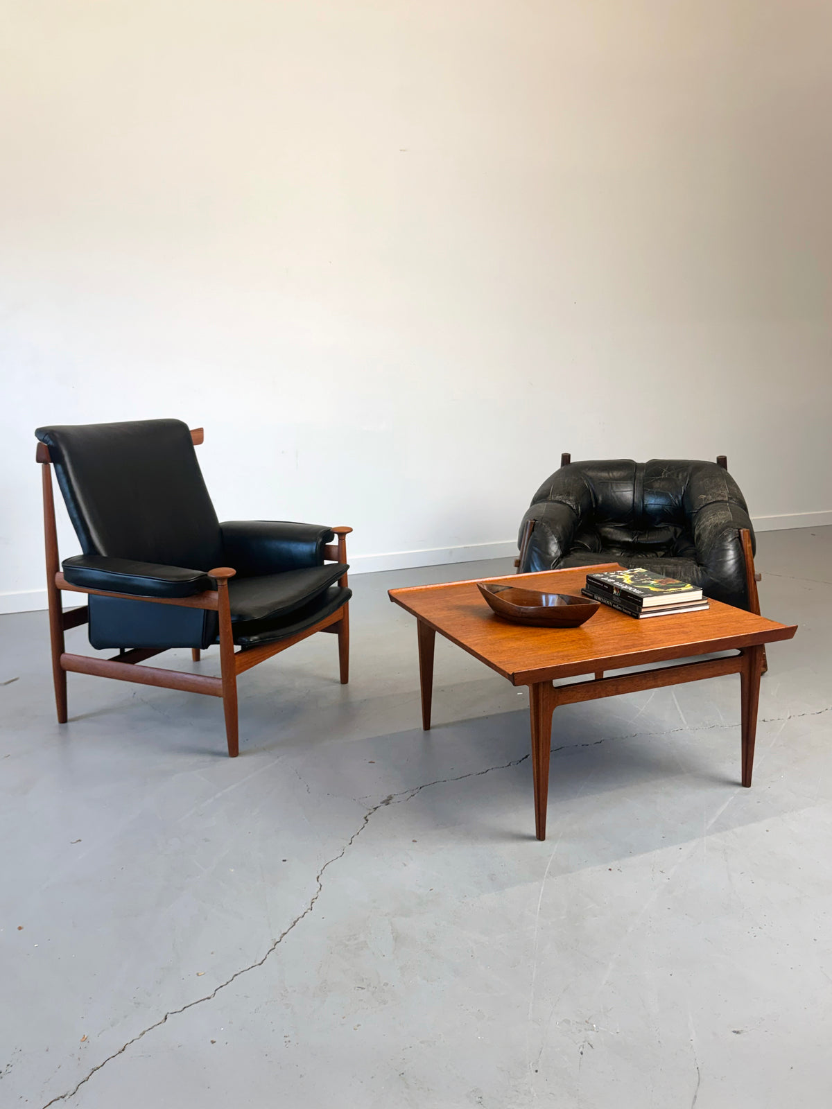 1960s Finn Juhl Bwana Model 152 Lounge Chair for France & Søn in Black Elmosoft Leather.