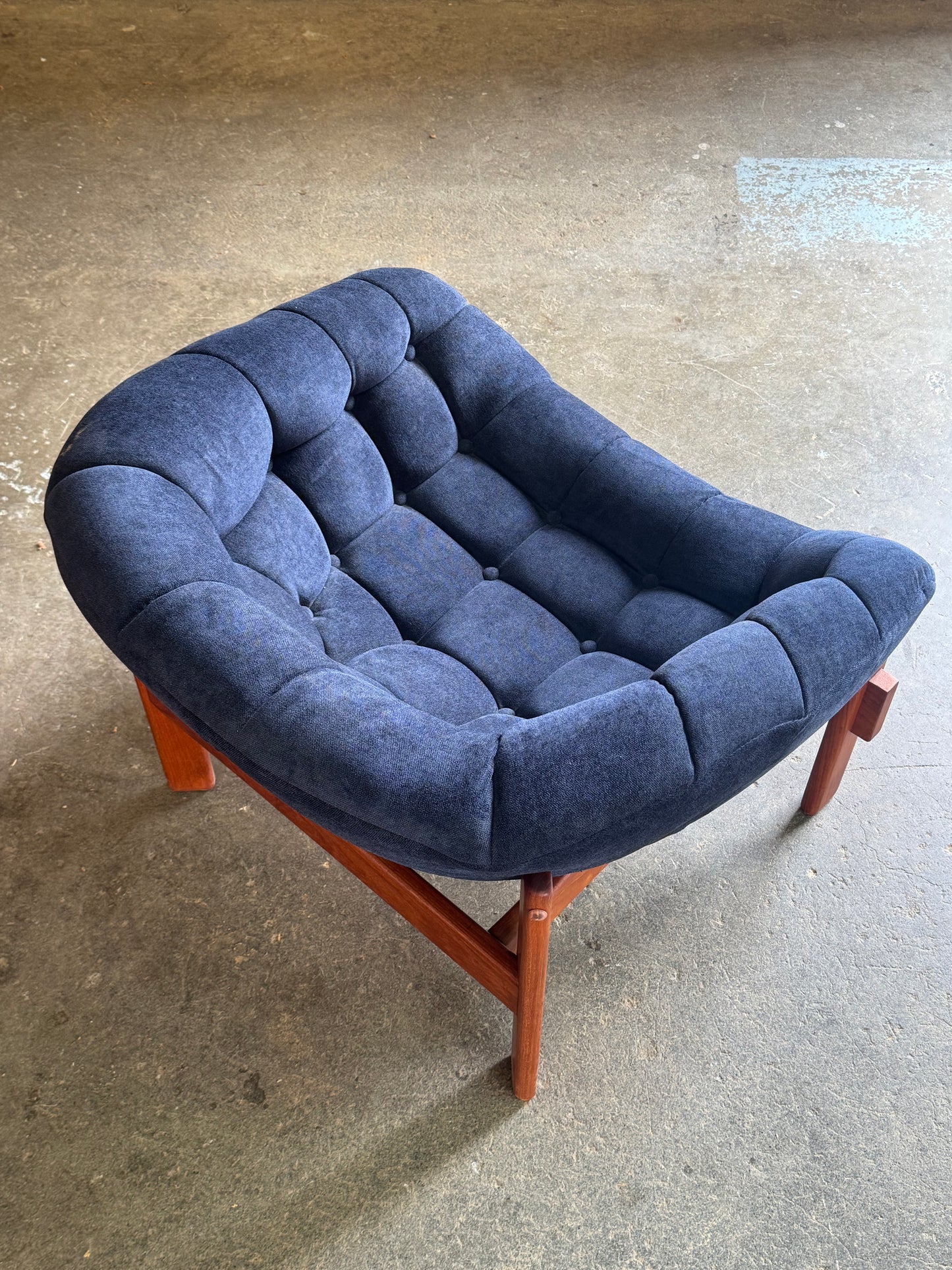 1960s Pod Chair by R. Huber in teak and fabric