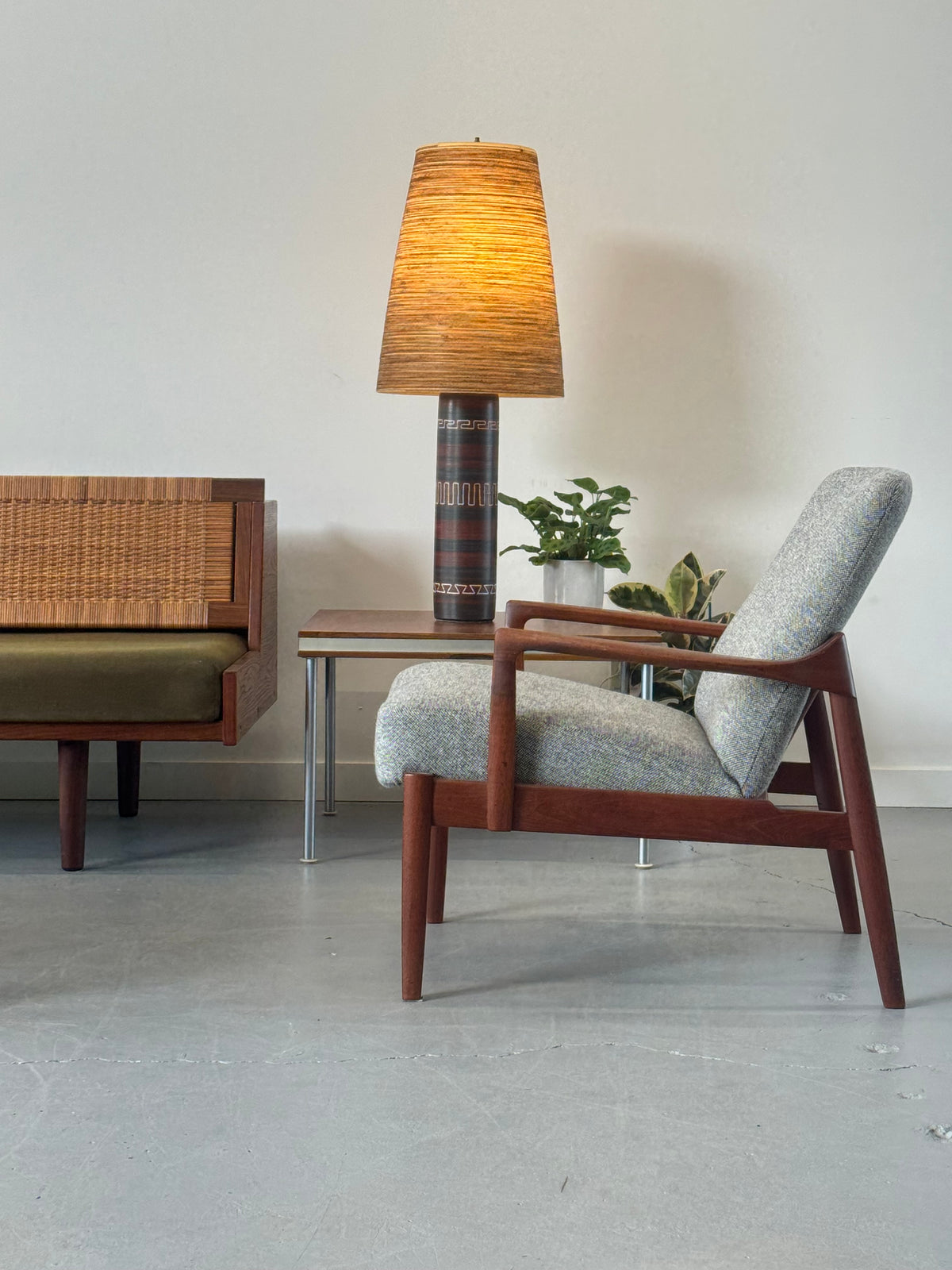 1950s FD125 Lounge Chair by Tove & Edvard Kindt-Larsen for France & Son in teak