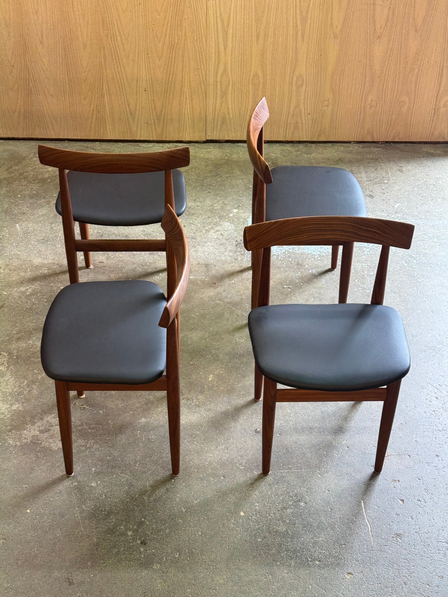 1950s Roundette Dining Set by Hans Olsen for Frem Røjle Møbelfabrik in teak