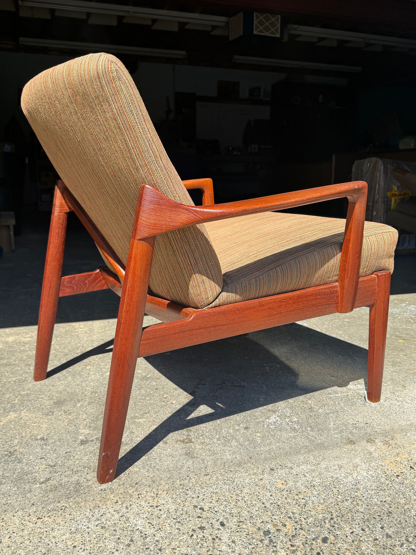 1950s FD125 Lounge Chair by Tove & Edvard Kindt-Larsen for France & Son in teak