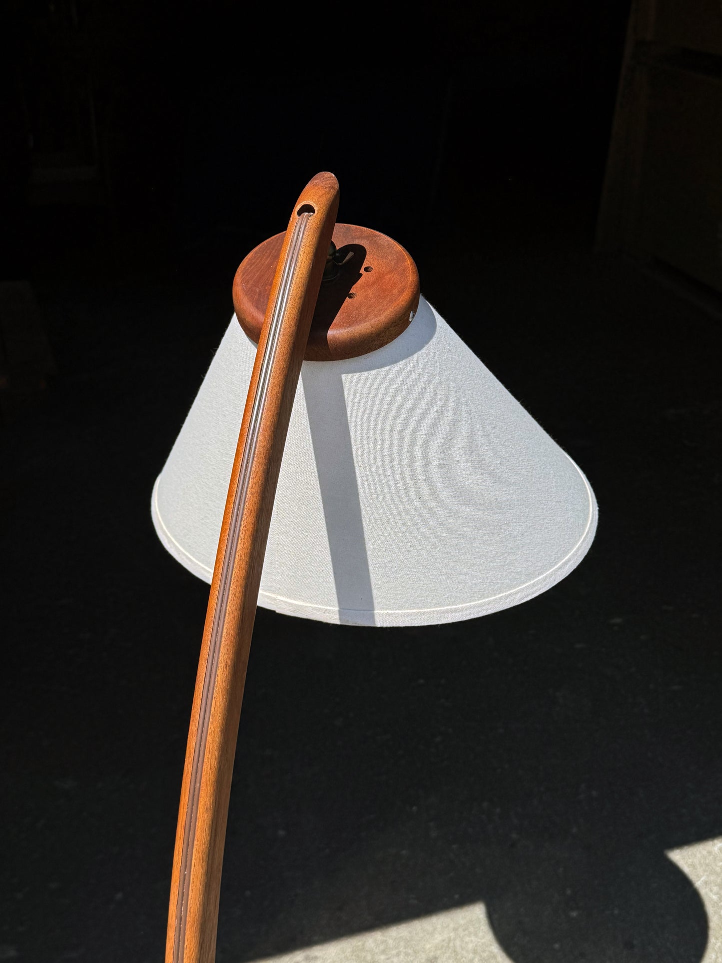 1960s Canadian Modern Bow Floor Lamp in teak