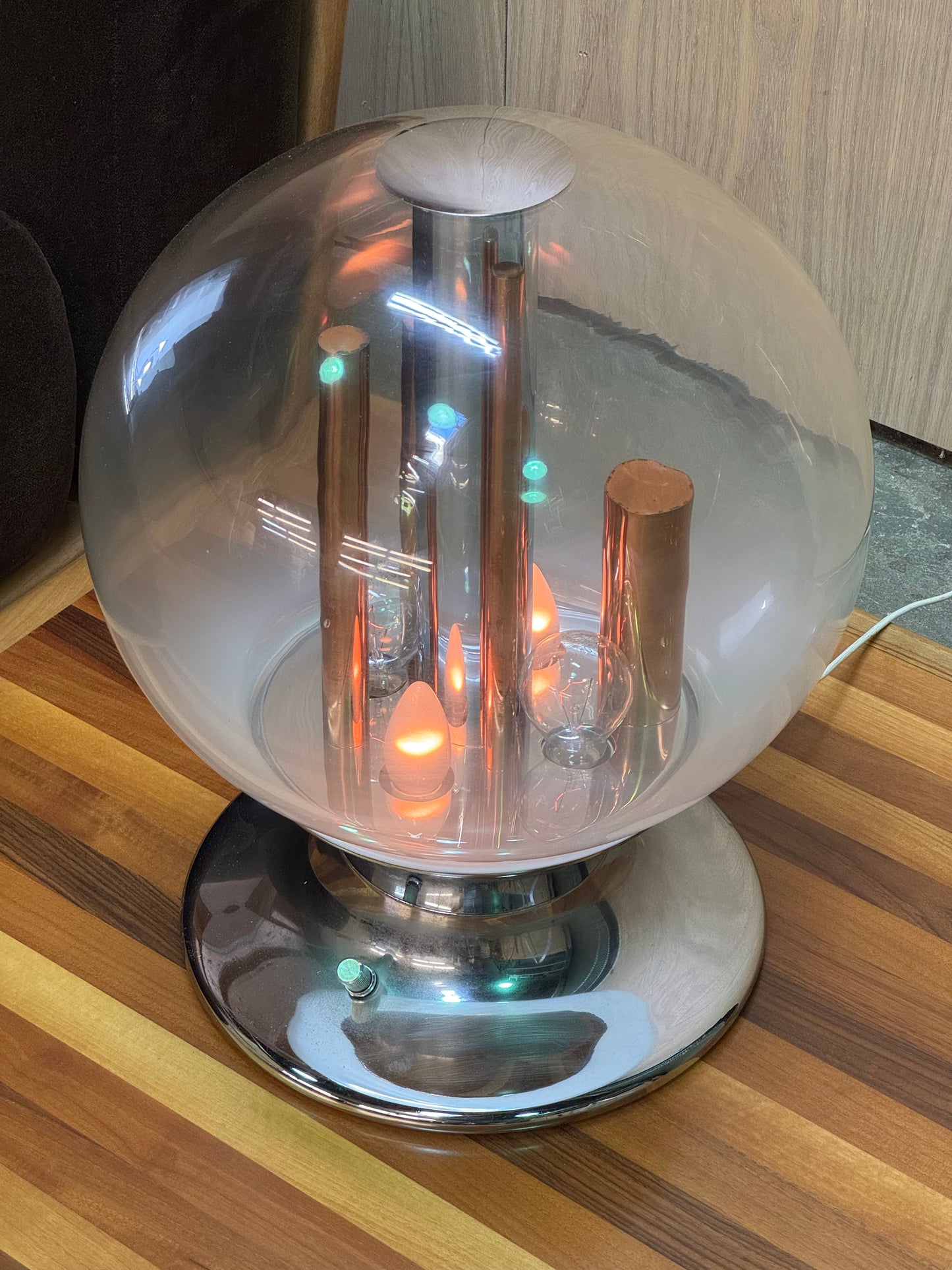 1970s Italian Table Lamp by Selenova in chrome and glass