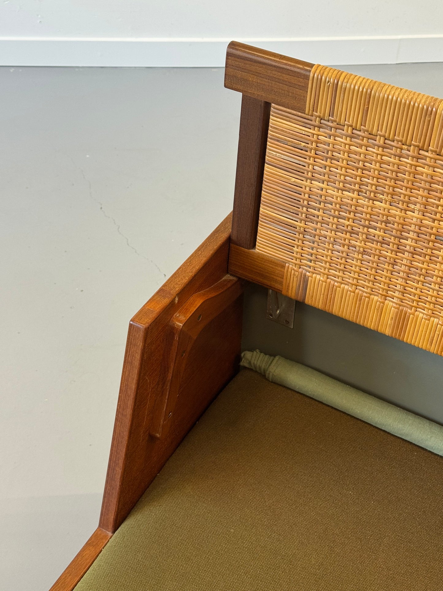 1950s Hans J. Wegner GE7 Daybed for Getama in Teak & Cane