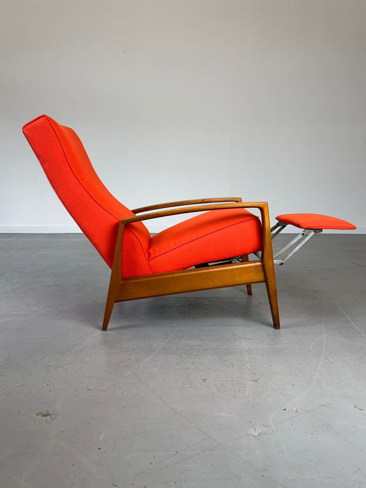 1950s Mid-Century Reclining Lounge Chair with Fold-Out Footrest