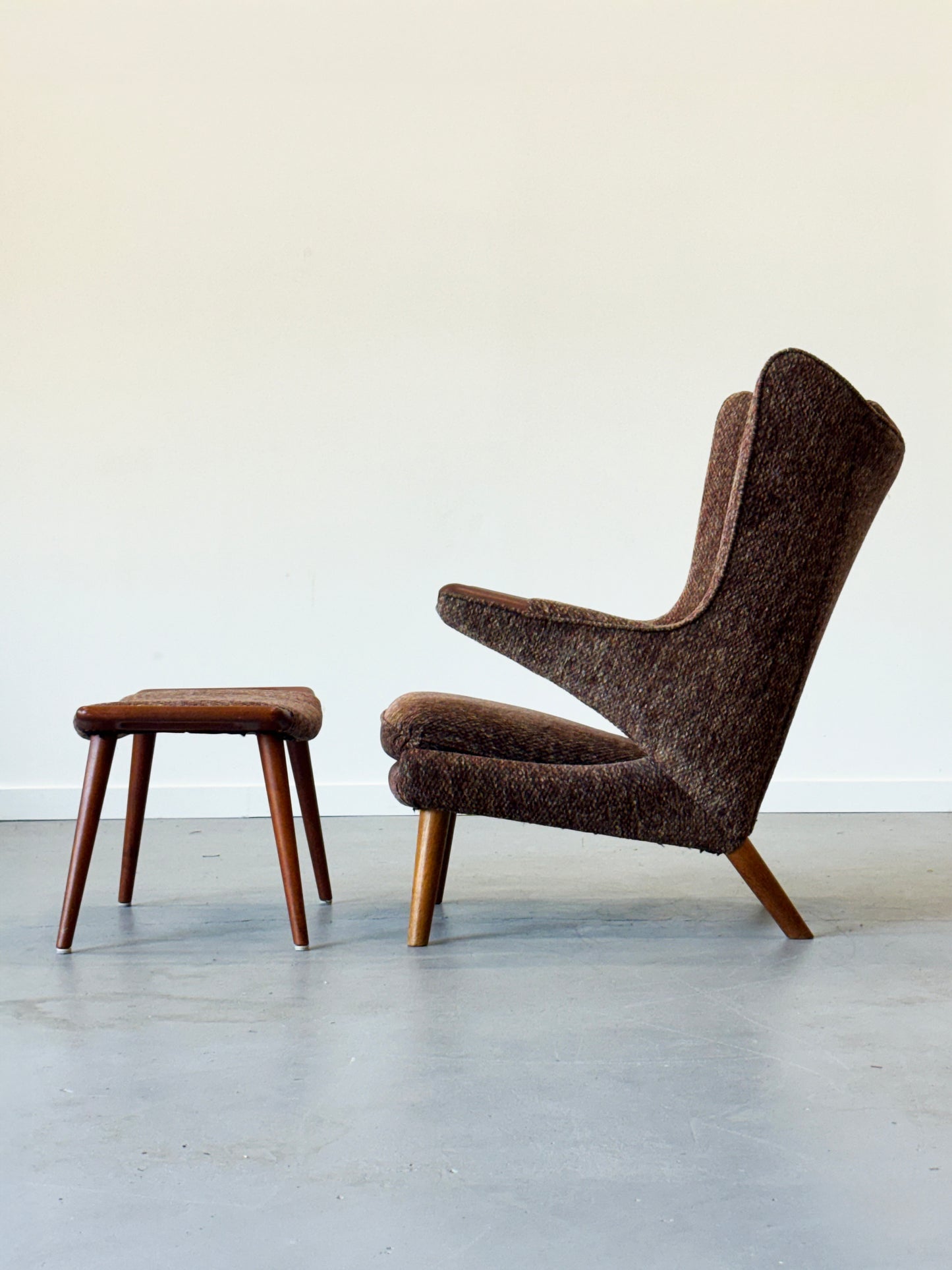 1950s Papa Bear AP19 Lounge chair and ottoman by Hans J. Wegner for A.P. Stolen in Woven Fabric