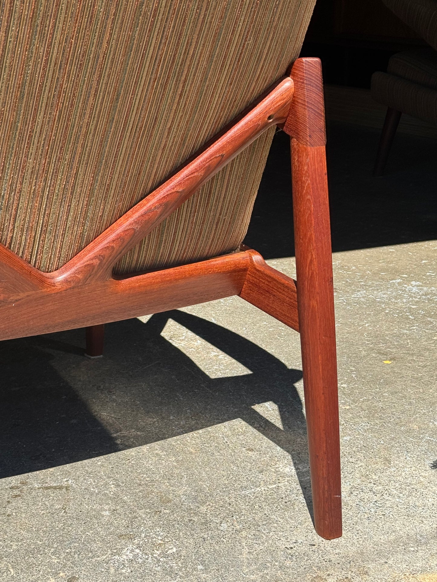 1950s FD125 Lounge Chair by Tove & Edvard Kindt-Larsen for France & Son in teak