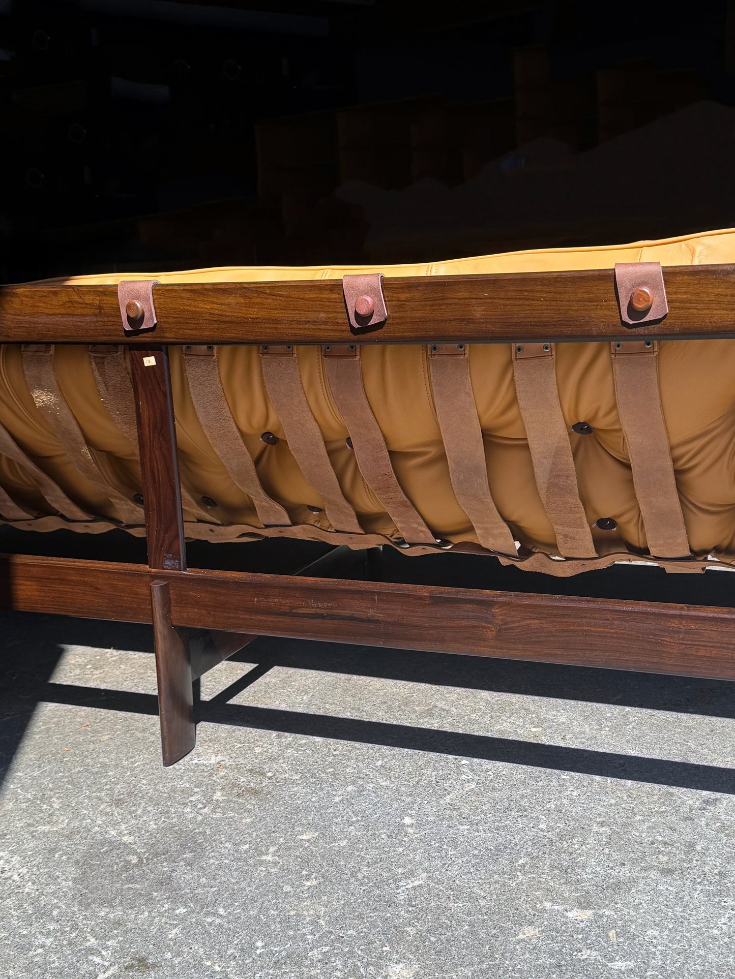 1970s MP-41 Sofa by Percival Lafer for Lafer in jatobá and Spinneybeck leather