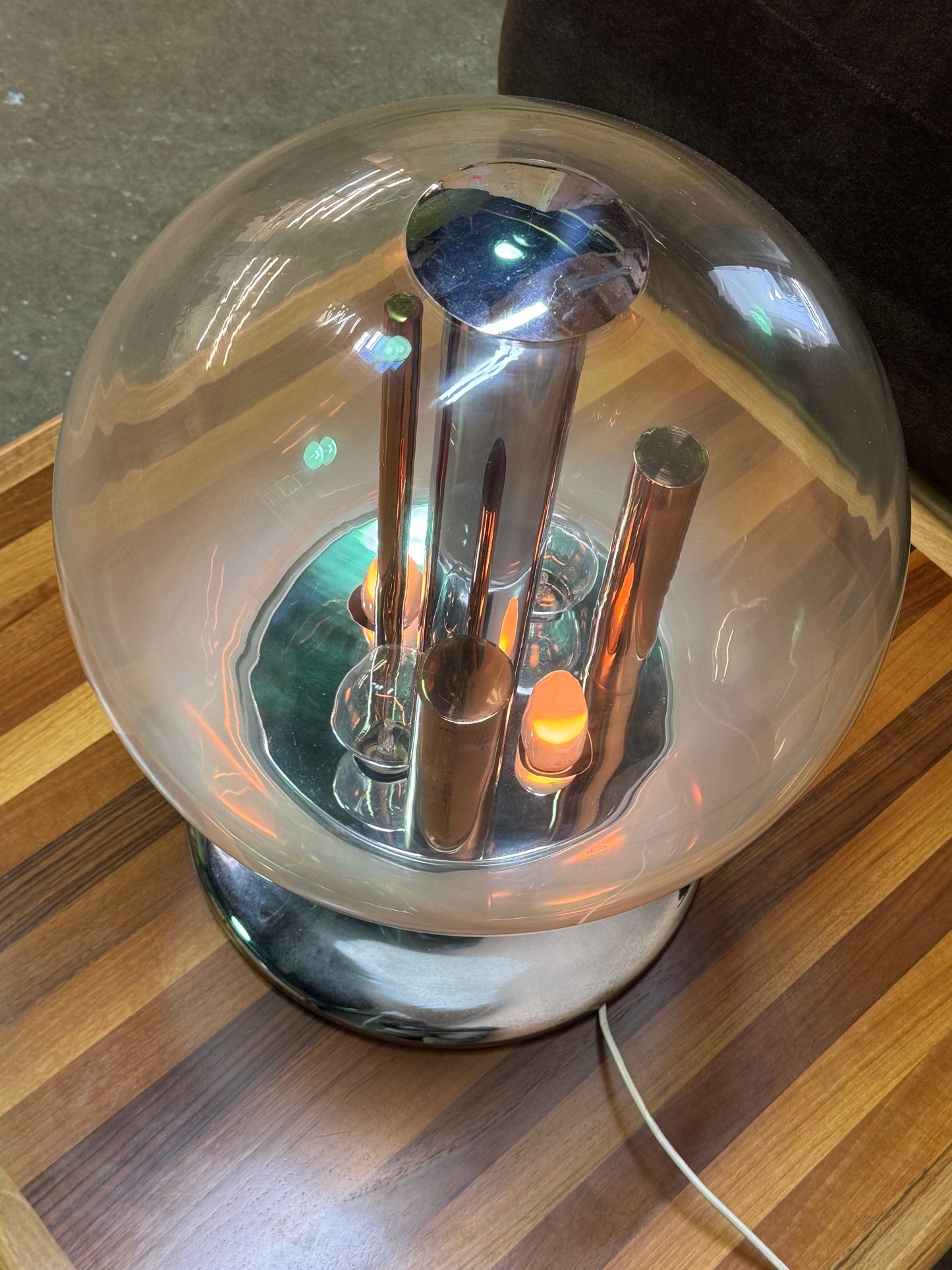1970s Italian Table Lamp by Selenova in chrome and glass