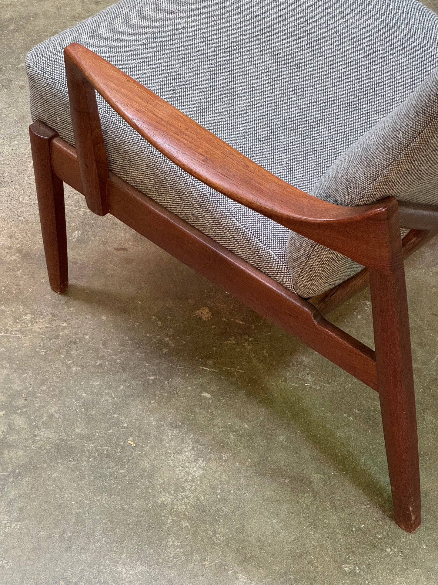 1950s FD125 Lounge Chair by Tove & Edvard Kindt-Larsen for France & Son in teak