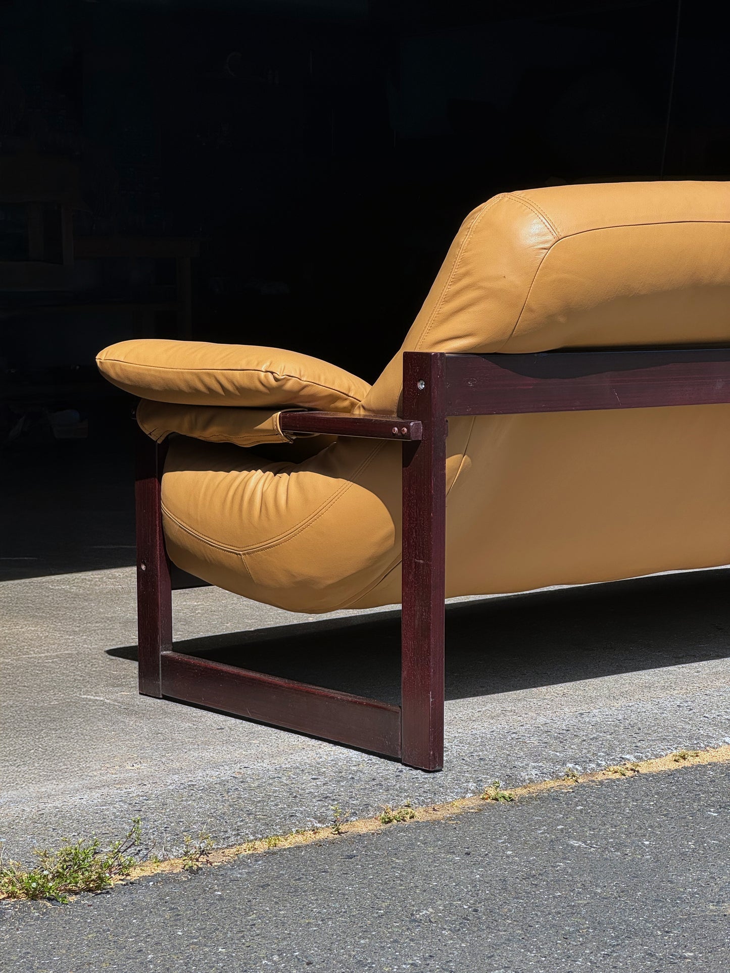 1970s MP-91 / MP-163 Earth Sofa by Percival Lafer in leather and rosewood