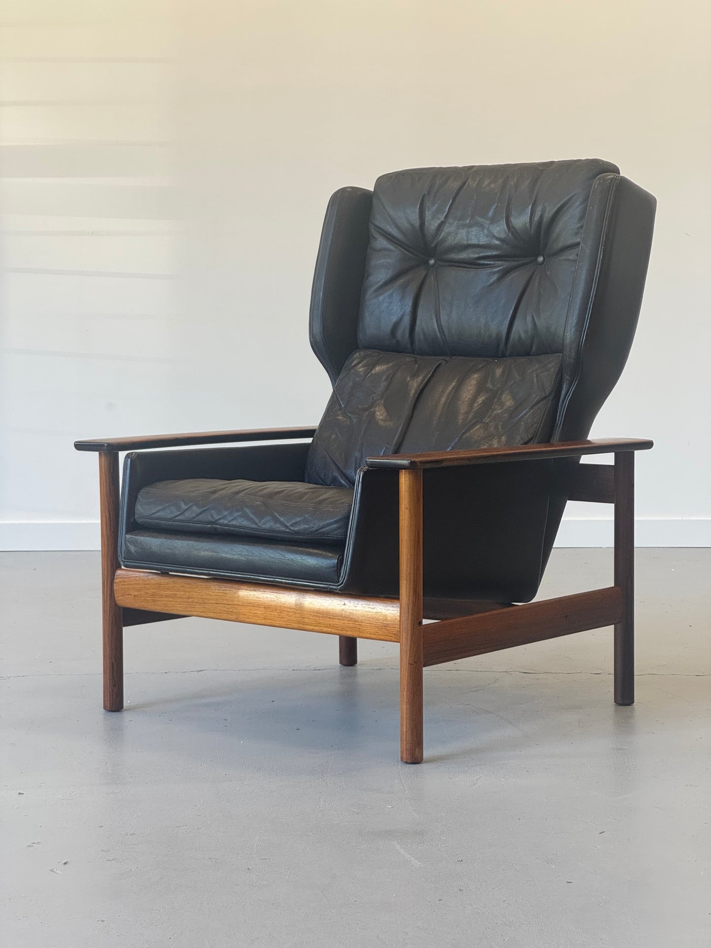 1960s Model 7001H Lounge Chair by Sven Ivar Dysthe for Dokka Møbler