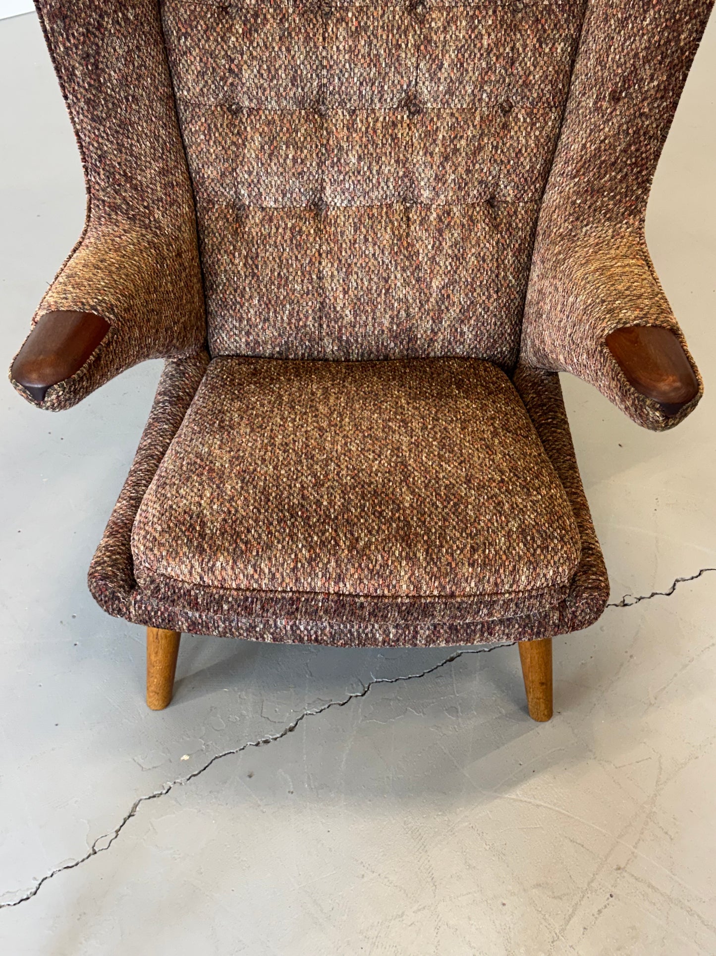 1950s Papa Bear AP19 Lounge chair and ottoman by Hans J. Wegner for A.P. Stolen in Woven Fabric