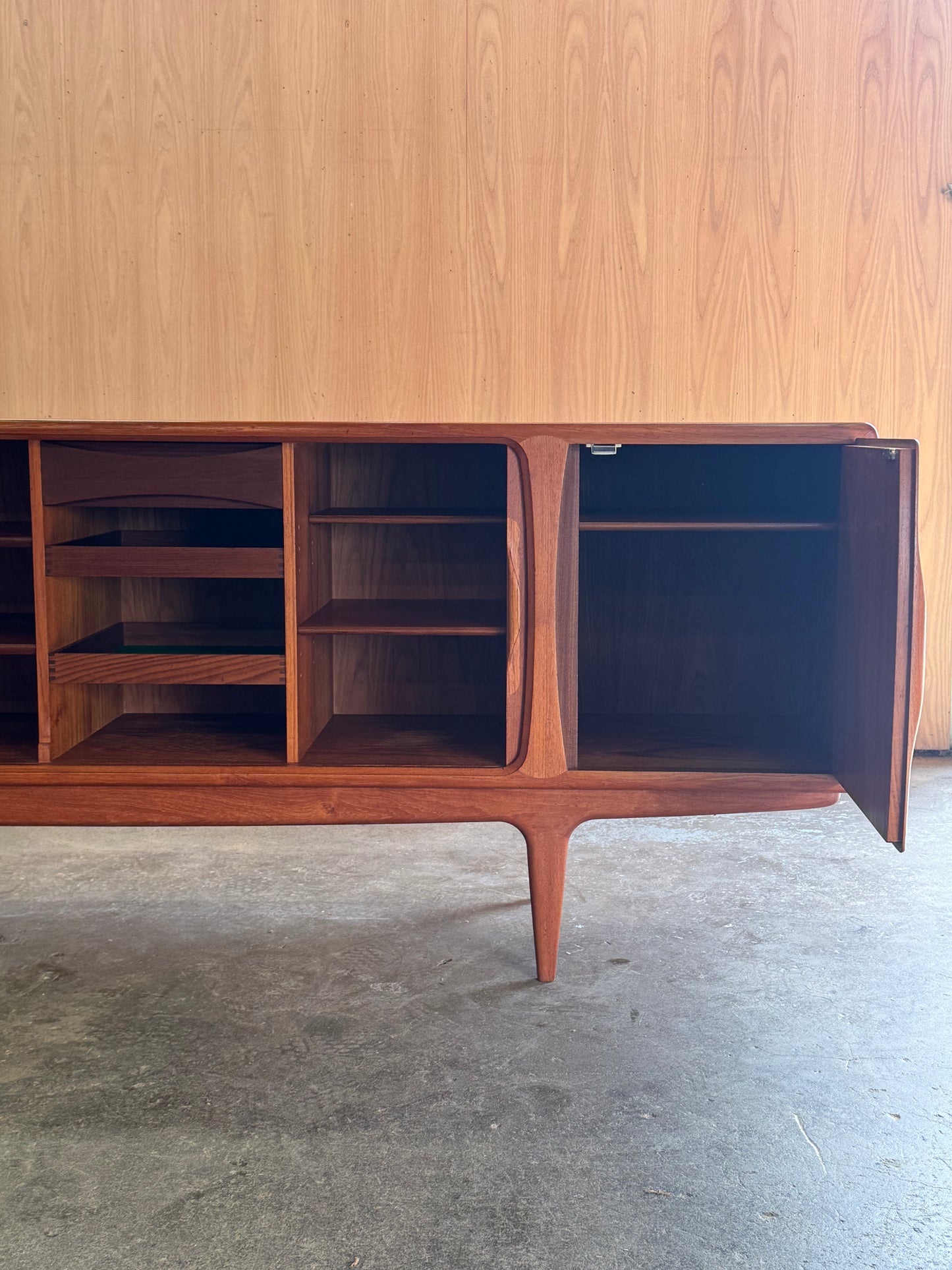 1960s Model 19 Credenza by Johannes Andersen for Uldum Møbelfabrik in teak