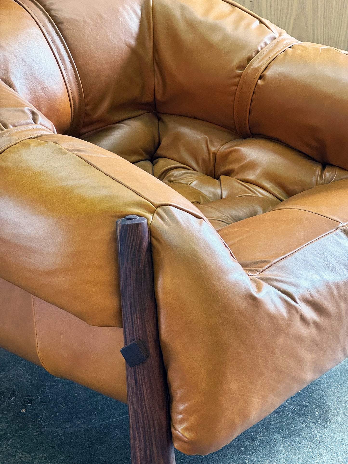 1970s Pair of MP-81 lounge chair and ottoman by Percival Lafer for Lafer MP in Brazilian jatoba.