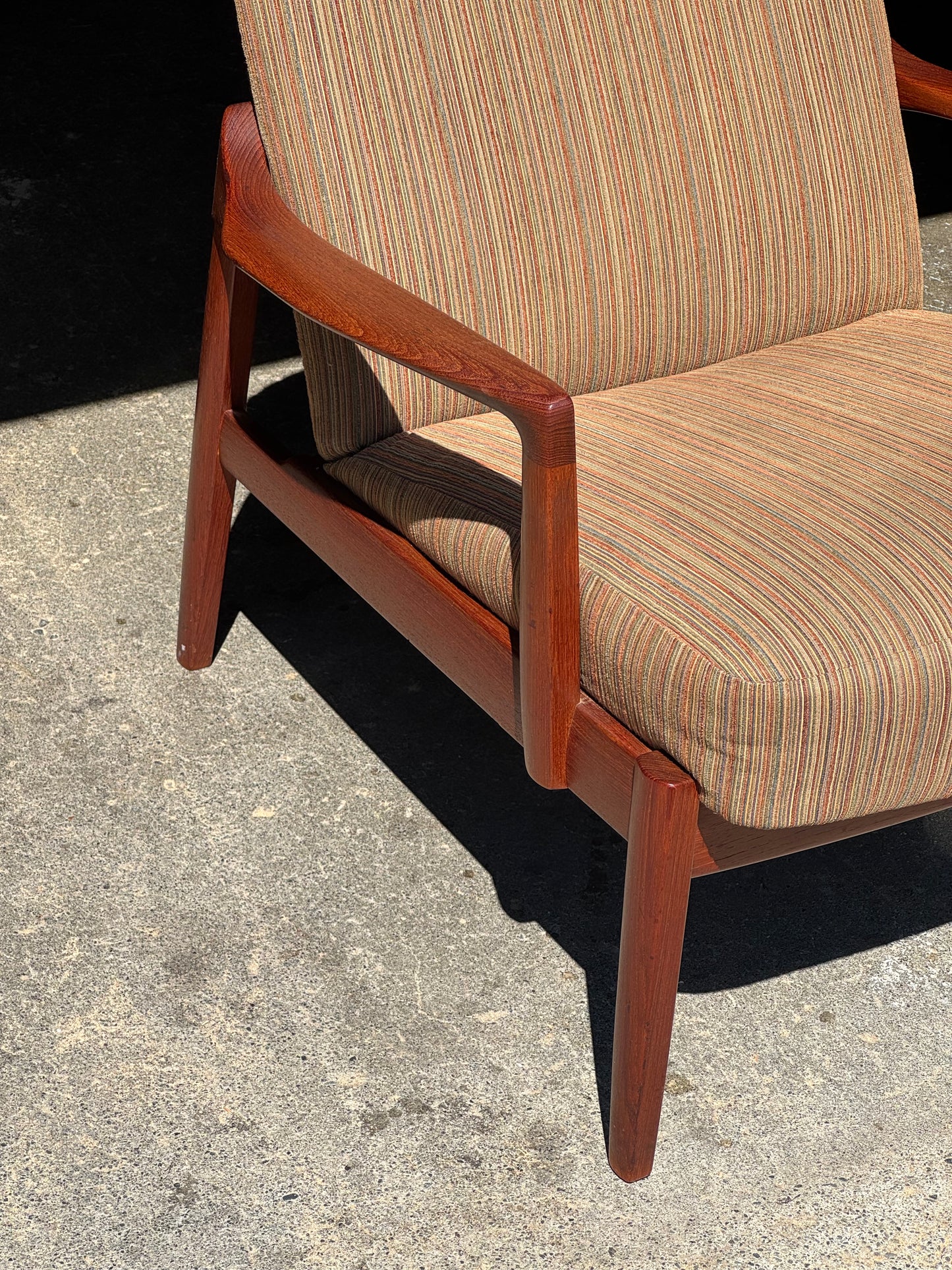 1950s FD125 Lounge Chair by Tove & Edvard Kindt-Larsen for France & Son in teak
