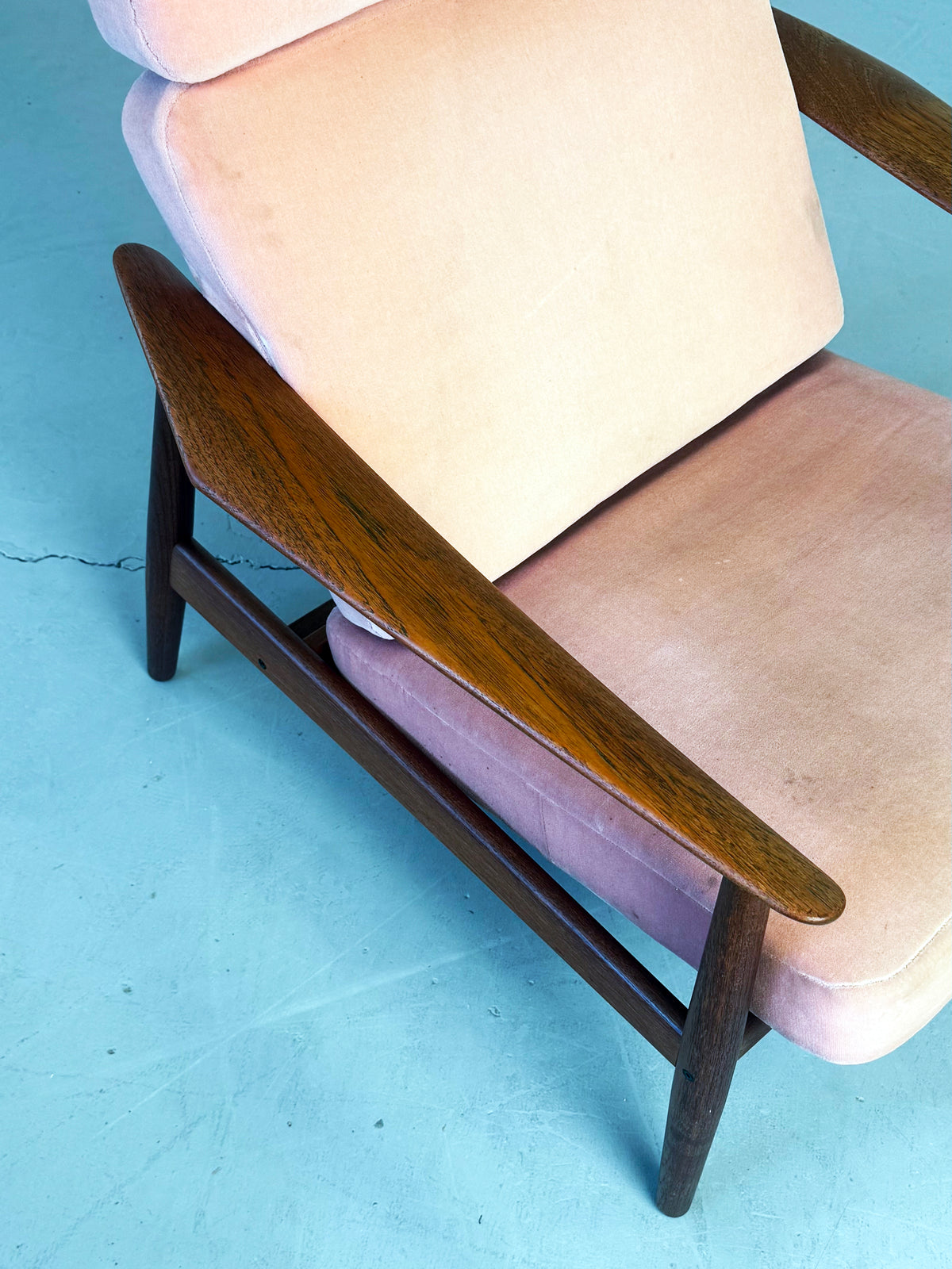 1960s Arne Vodder Model FD 164 Reclining Lounge Chair and Ottoman for France & Søn, Denmark.