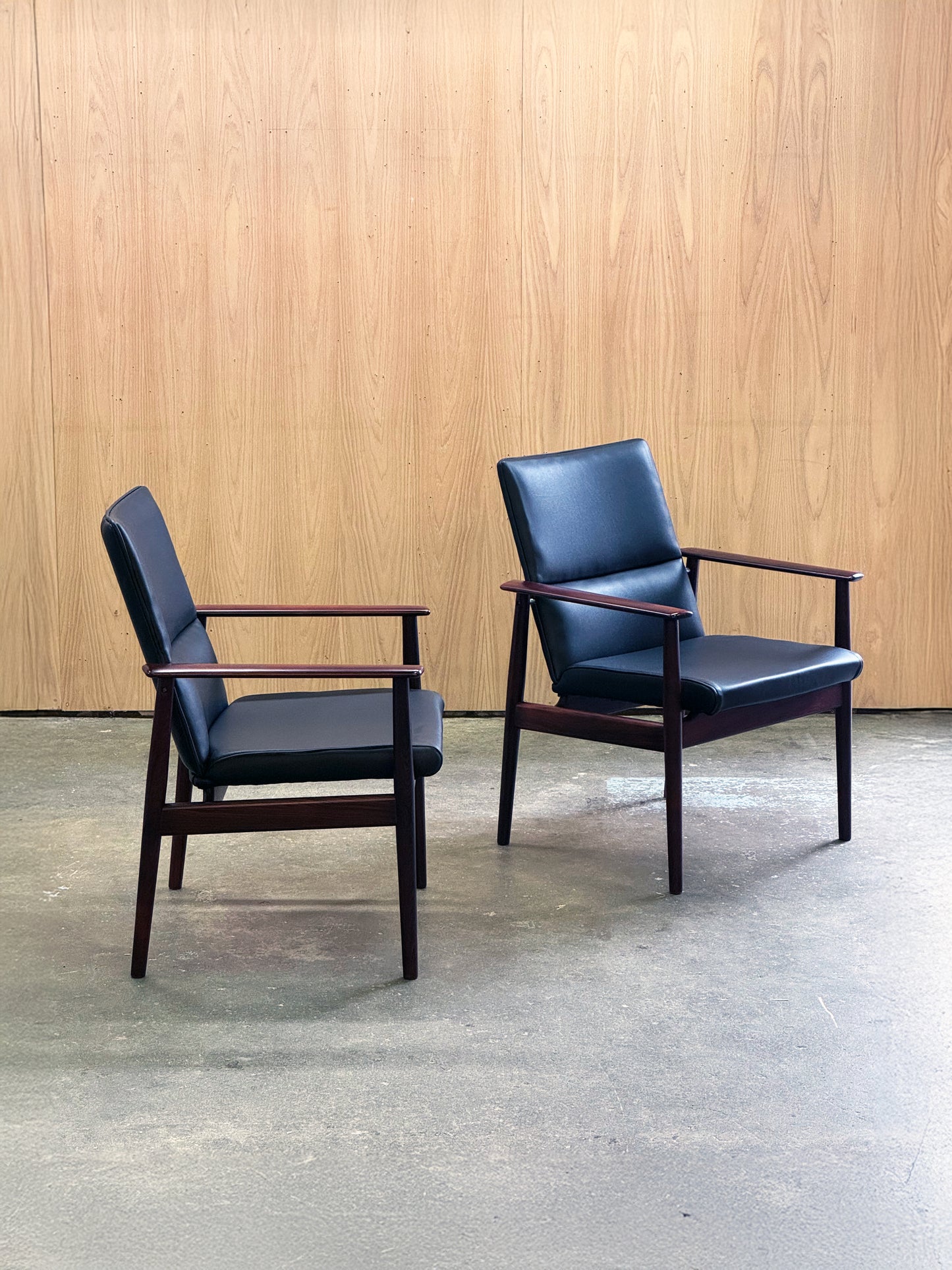 1960s pair of Occasional chairs by Arne Vodder for Sibast in Brazilian rosewood