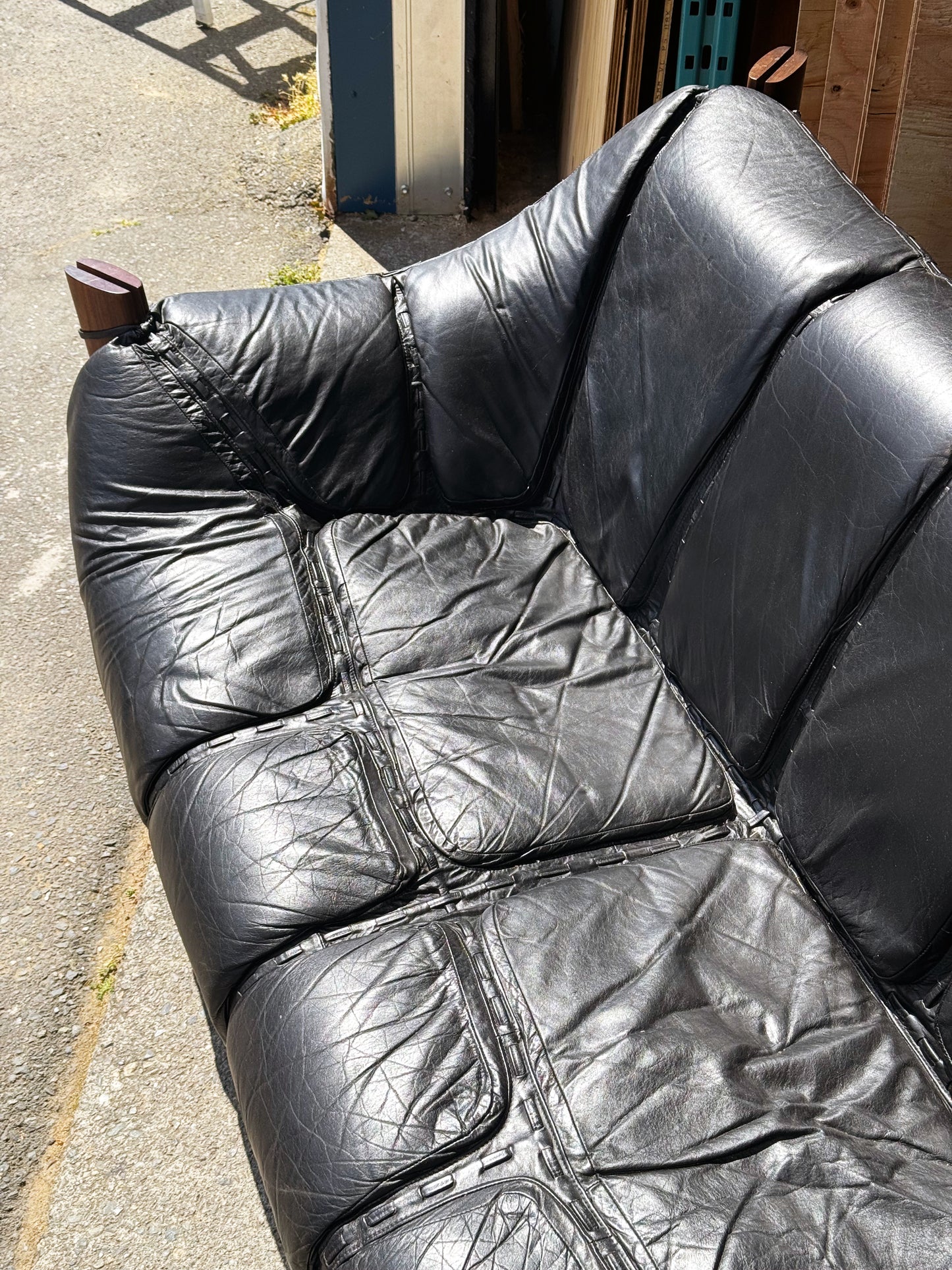 1960s MP-211 Sofa by Percival Lafer in original black leather and rosewood