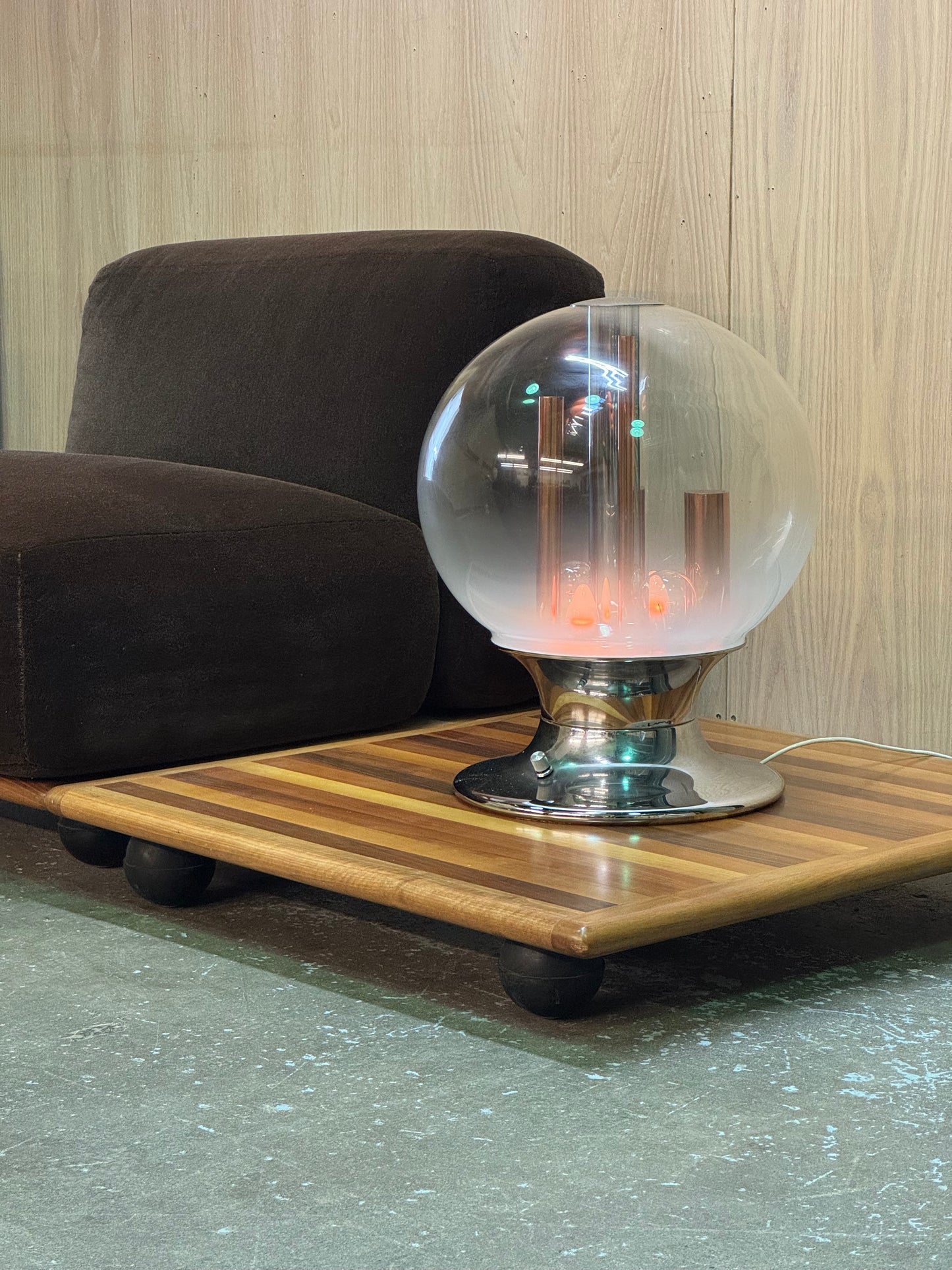 1970s Italian Table Lamp by Selenova in chrome and glass