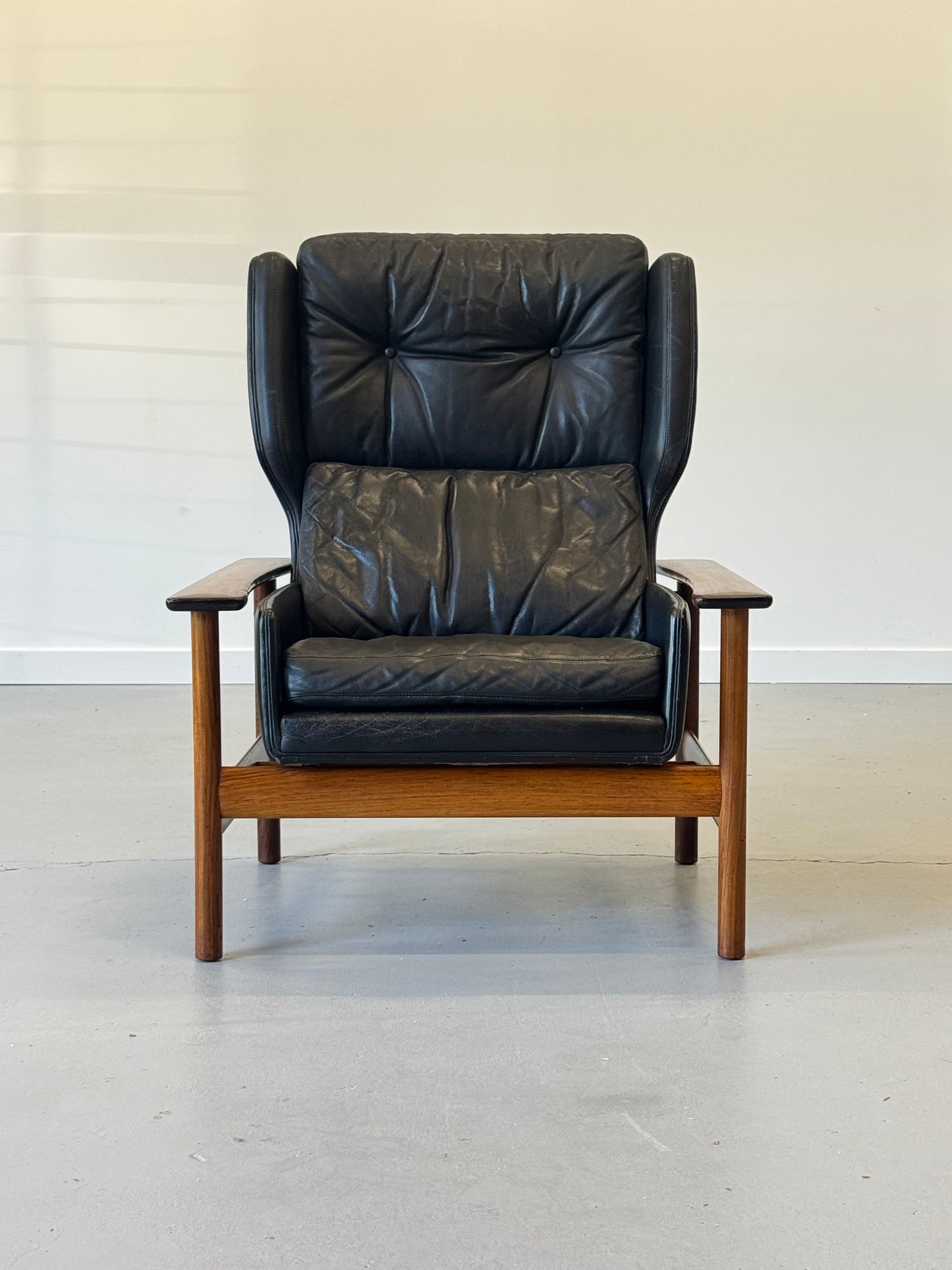 1960s Model 7001H Lounge Chair by Sven Ivar Dysthe for Dokka Møbler
