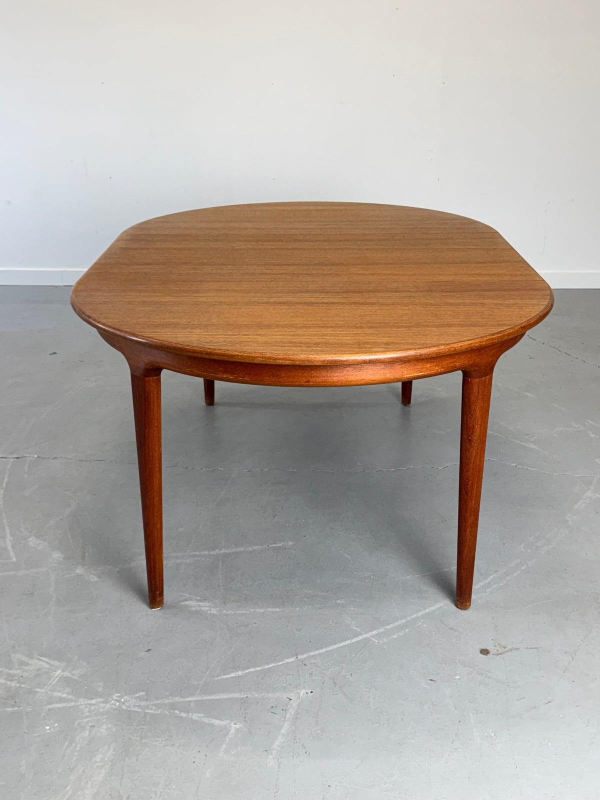 1960s Extendable Teak Dining Table by  Johannes Andersen for Uldum Møbelfabrik, Denmark.