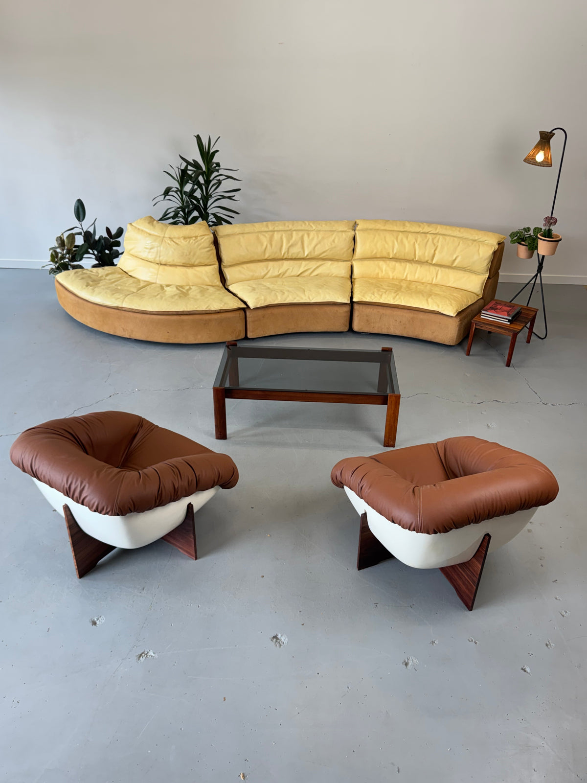 1970s MP-129 Coffee Table by Percival Lafer in Jatobá and Smoked Glass.