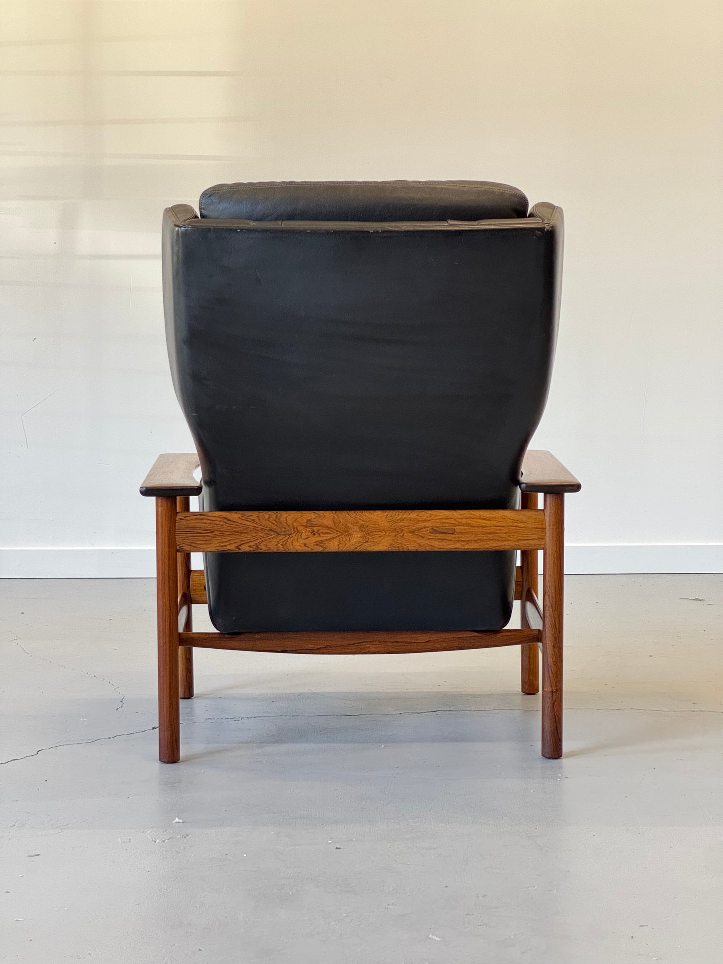 1960s Model 7001H Lounge Chair by Sven Ivar Dysthe for Dokka Møbler