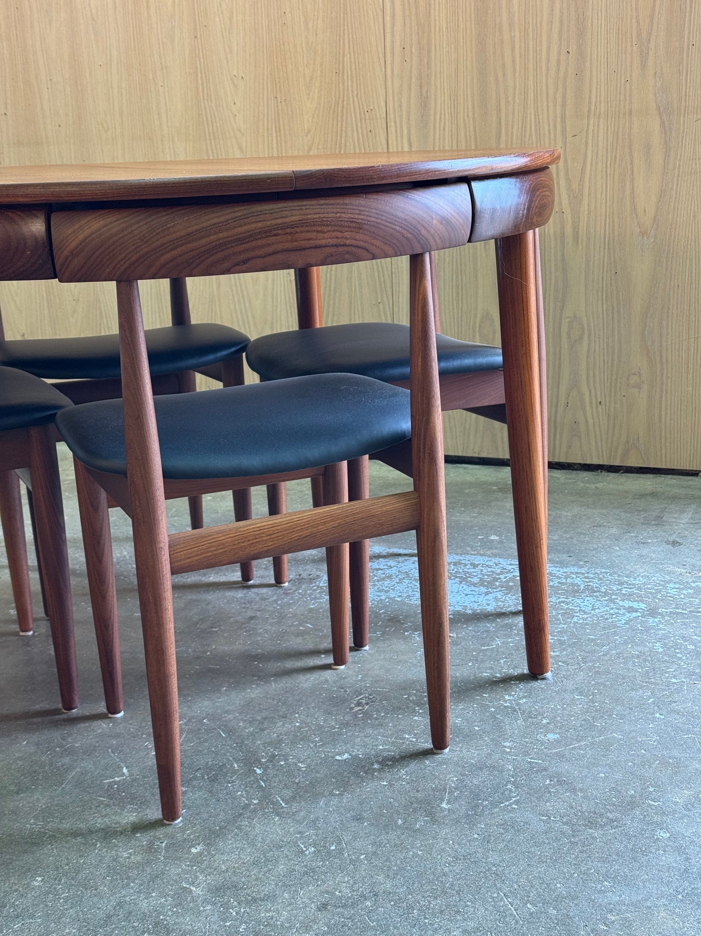 1950s Roundette Dining Set by Hans Olsen for Frem Røjle Møbelfabrik in teak