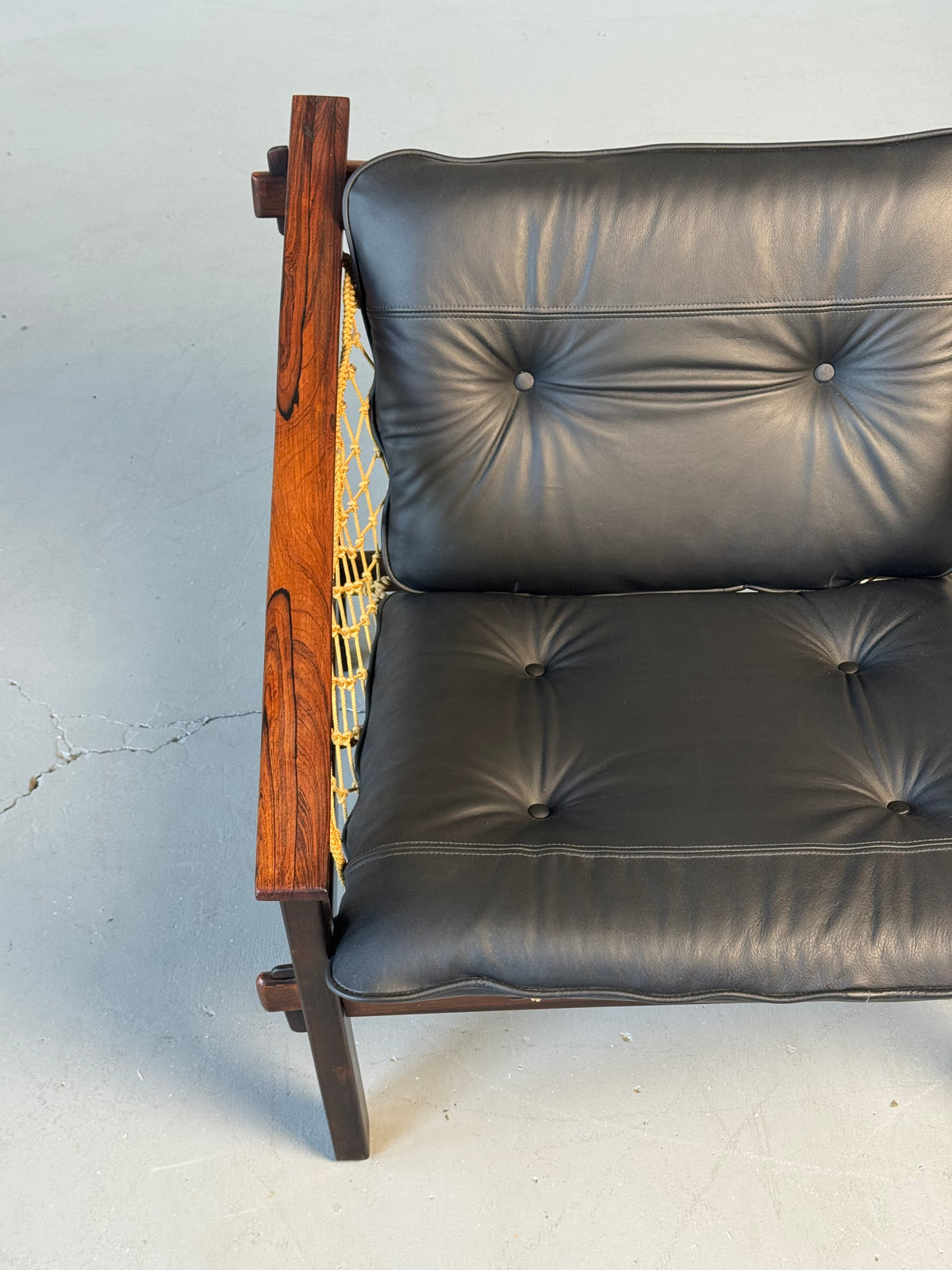 1960s Amazonas Lounge Chair by Jean Gillon for Wood Art in rosewood and black leather