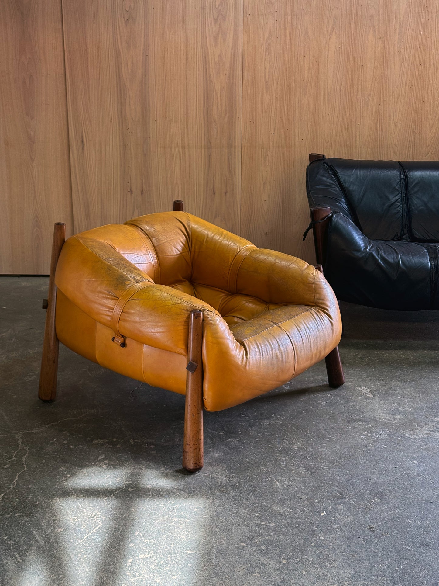 1970s MP-81 Lounge Chair by Percival Lafer in original mustard leather and Brazilian jatobá