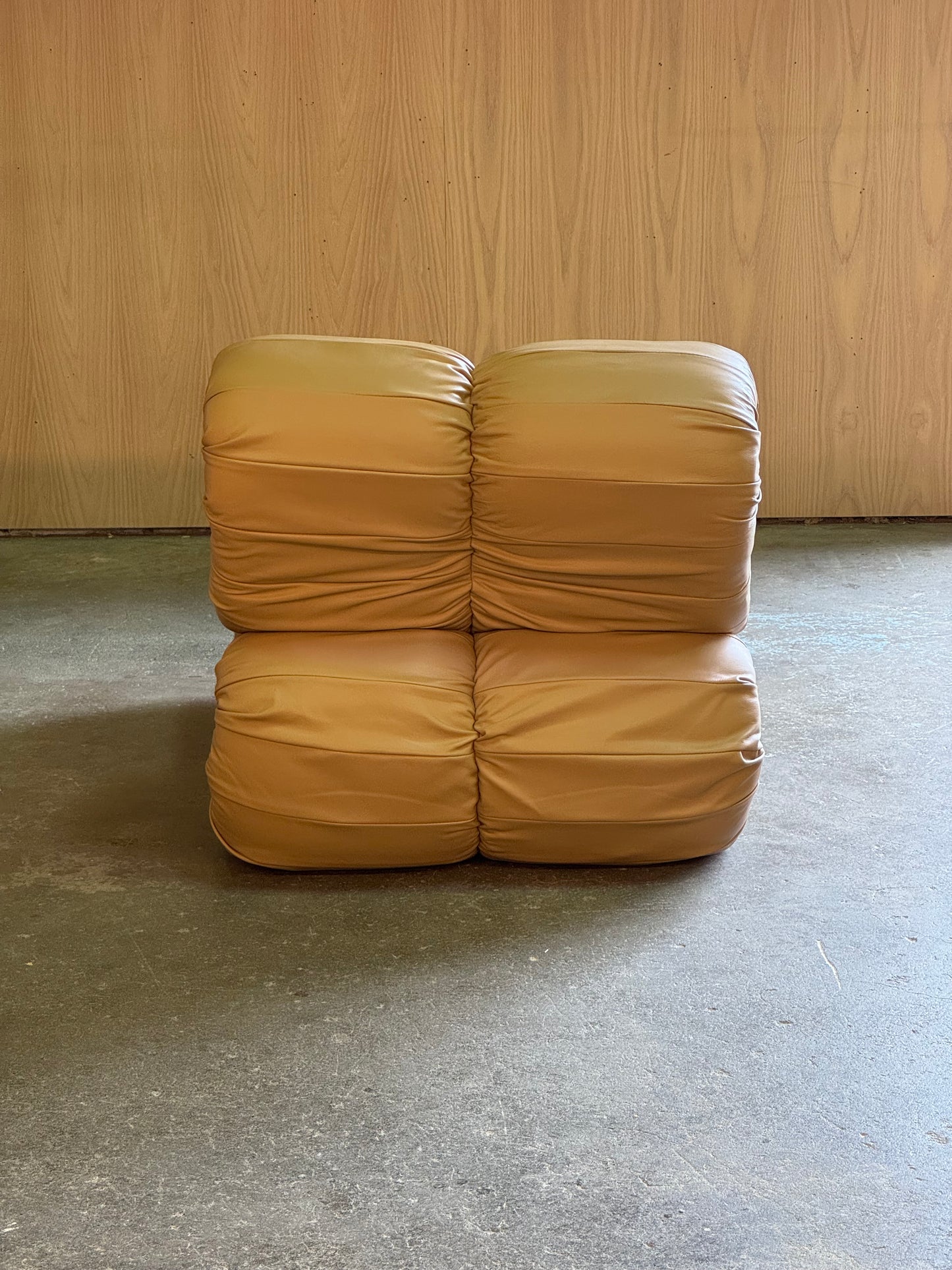 1970s MP 115 Lounge Chair by Percival Lafer for Lafer in tan leather