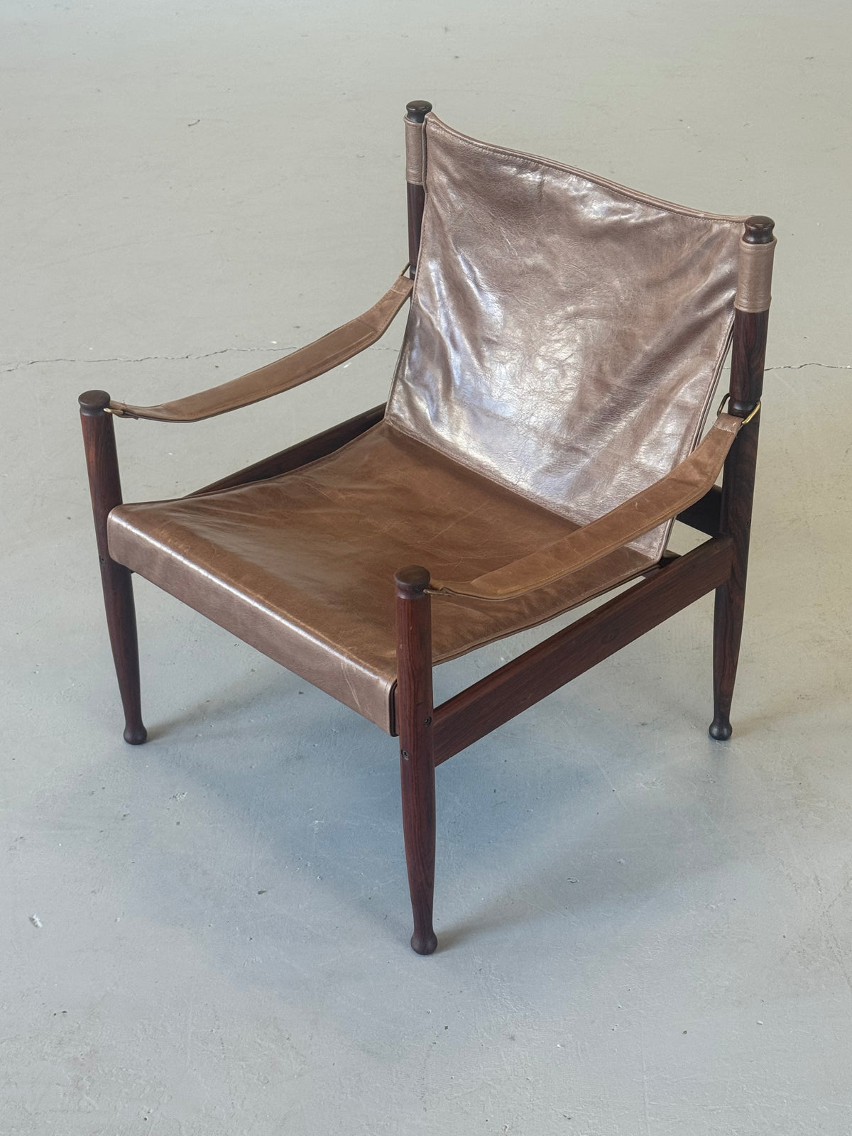 1960s Erik Wørts Safari Chair in Rosewood and Leather for Niels Eilersen, Denmark.
