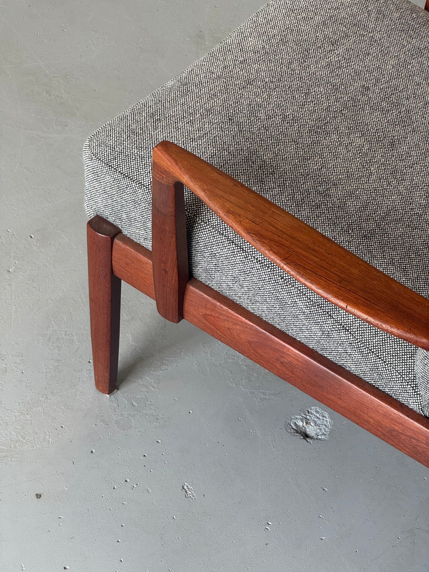 1950s FD125 Lounge Chair by Tove & Edvard Kindt-Larsen for France & Son in teak