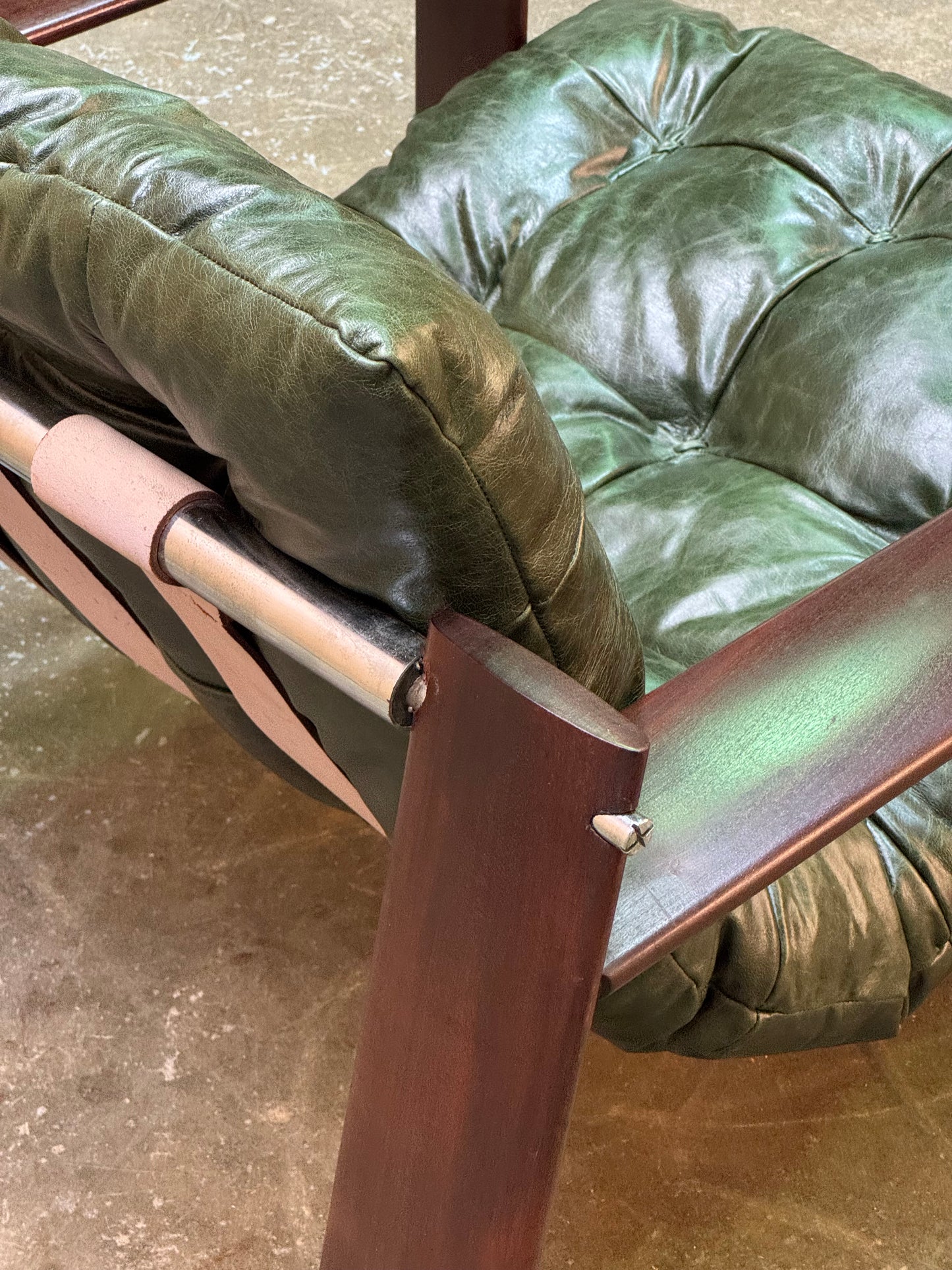 1970s MP-129 Lounge Chair by Percival Lafer in jatobá and dark green leather