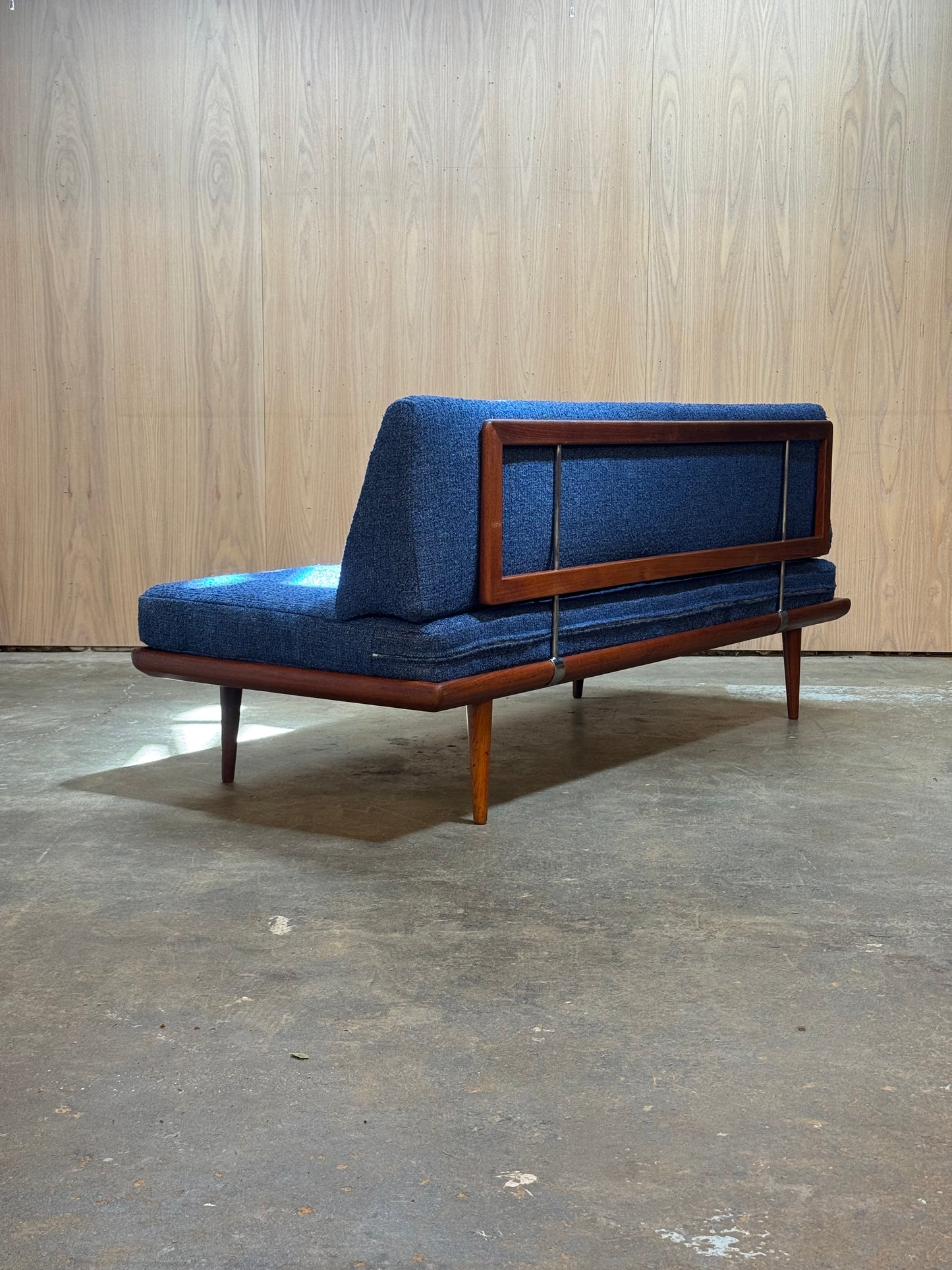 1950s Minerva Sofa Daybed by Peter Hvidt & Orla Mølgaard-Nielsen for France & Daverkosen in teak and blue bouclé