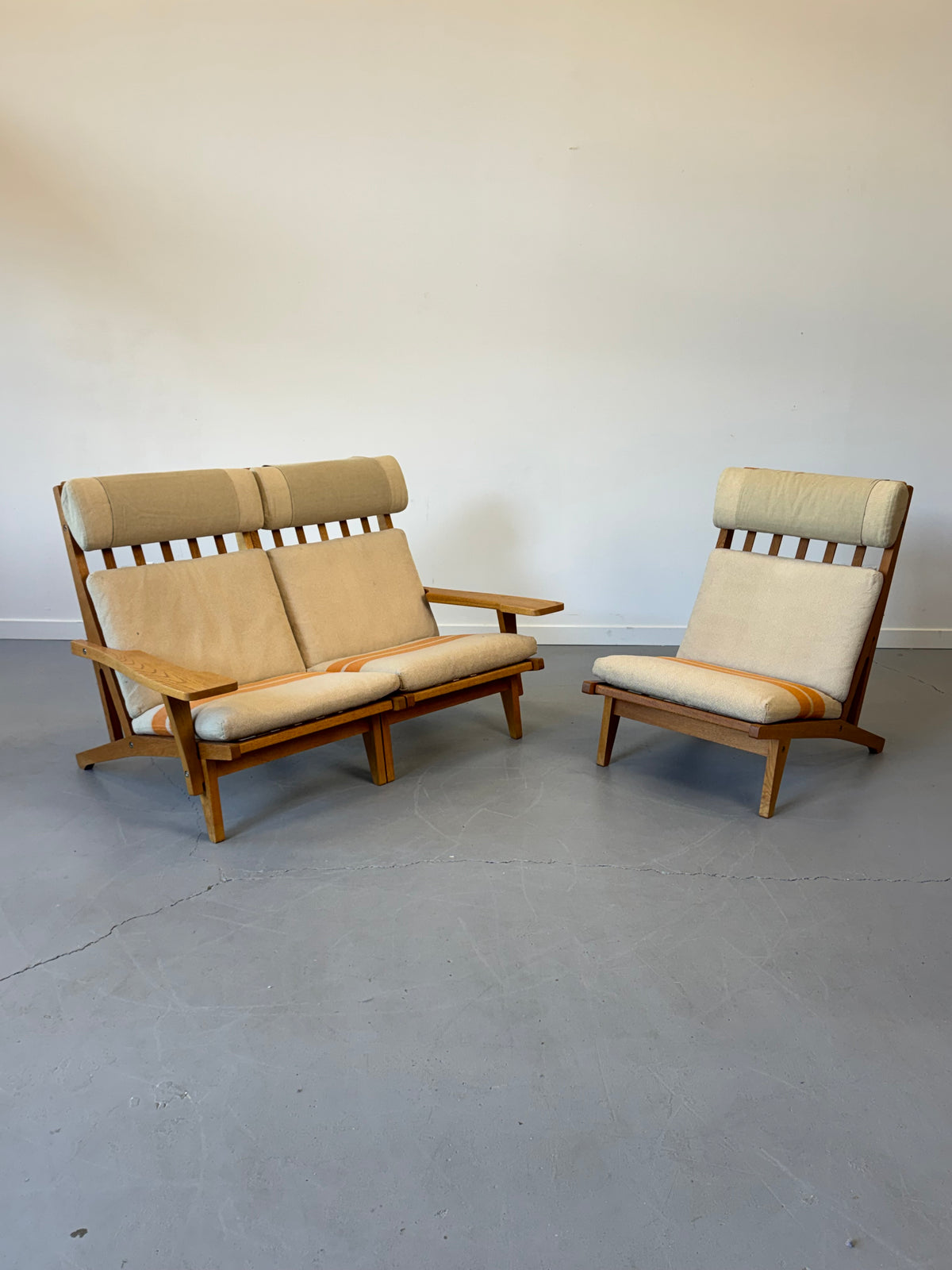 1960s GE-375 Modular Seating System by Hans J. Wegner for Getama in oak.