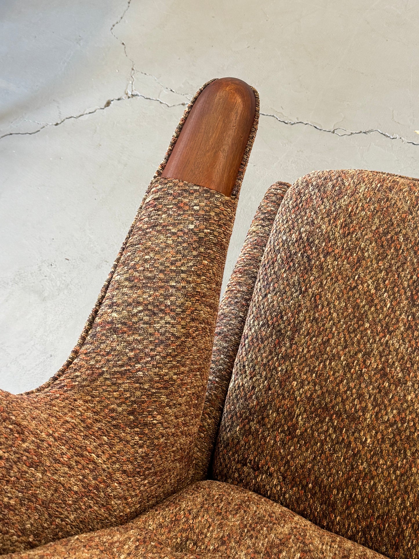 1950s Papa Bear AP19 Lounge chair and ottoman by Hans J. Wegner for A.P. Stolen in Woven Fabric