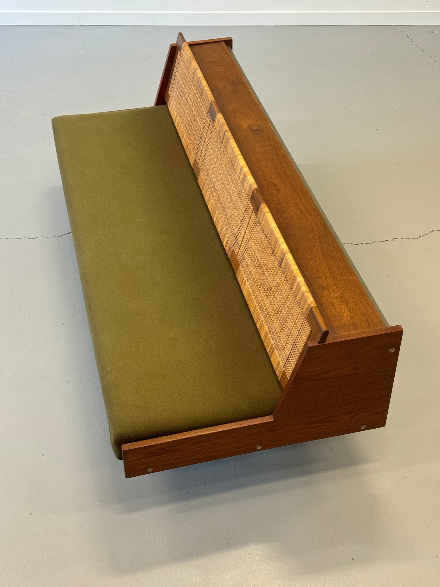 1950s Hans J. Wegner GE7 Daybed for Getama in Teak & Cane