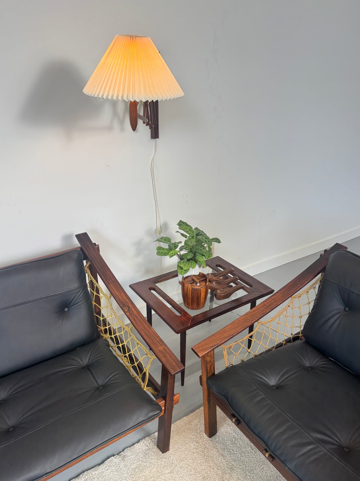 1960s Amazonas Lounge Chair by Jean Gillon for Wood Art in rosewood and black leather