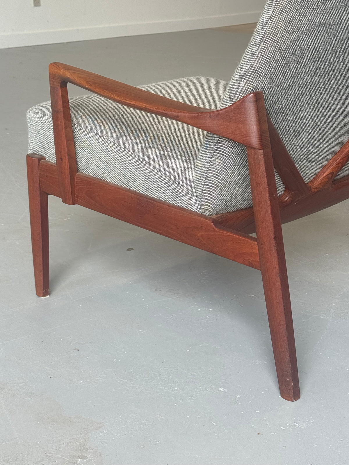 1950s FD125 Lounge Chair by Tove & Edvard Kindt-Larsen for France & Son in teak