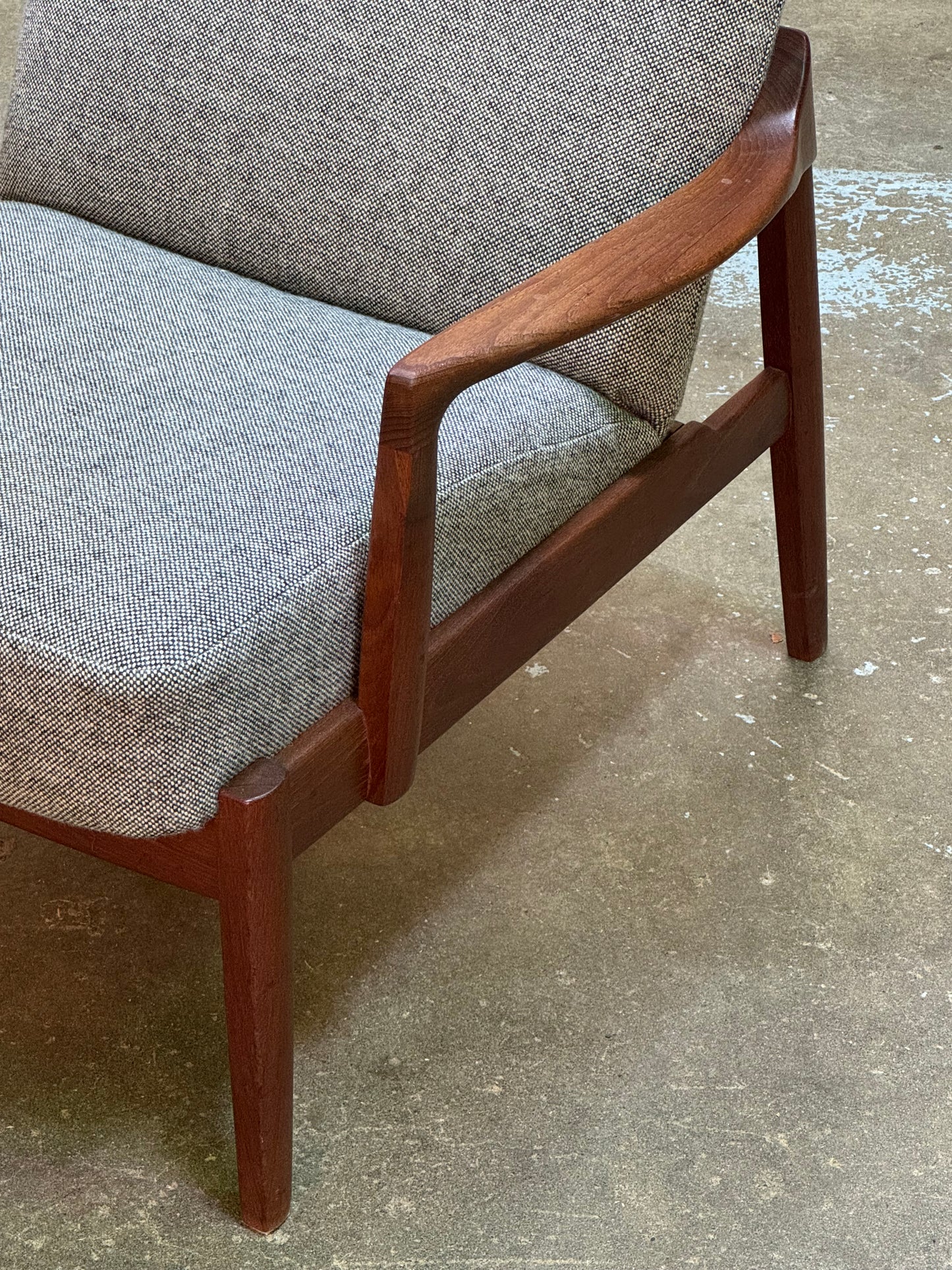 1950s FD125 Lounge Chair by Tove & Edvard Kindt-Larsen for France & Son in teak