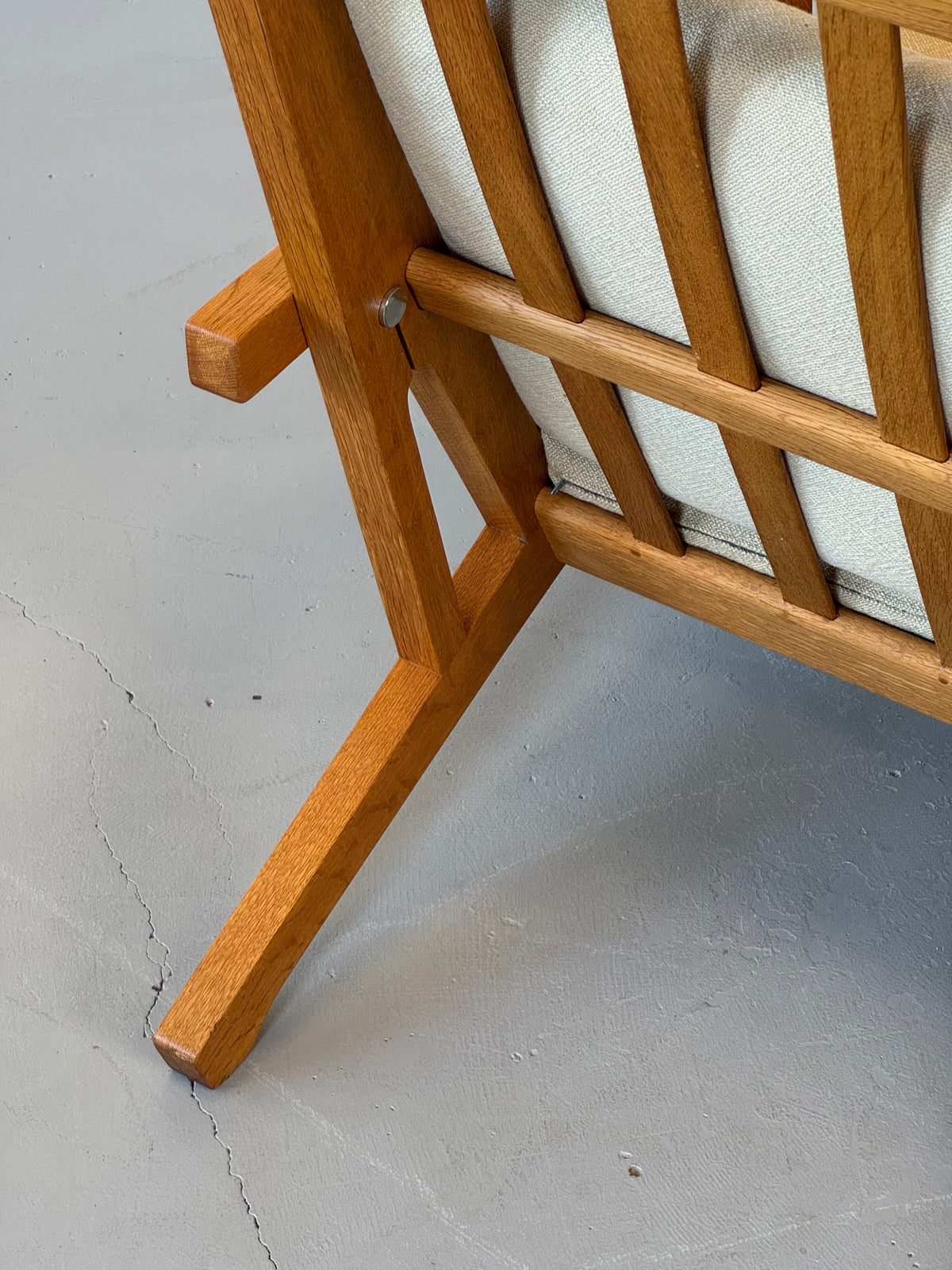1960s GE-375 Modular Seating System by Hans J. Wegner for Getama in oak.