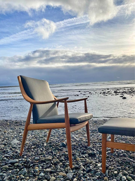 1950s Danish Teak Lounge Chair by Peter Hvidt